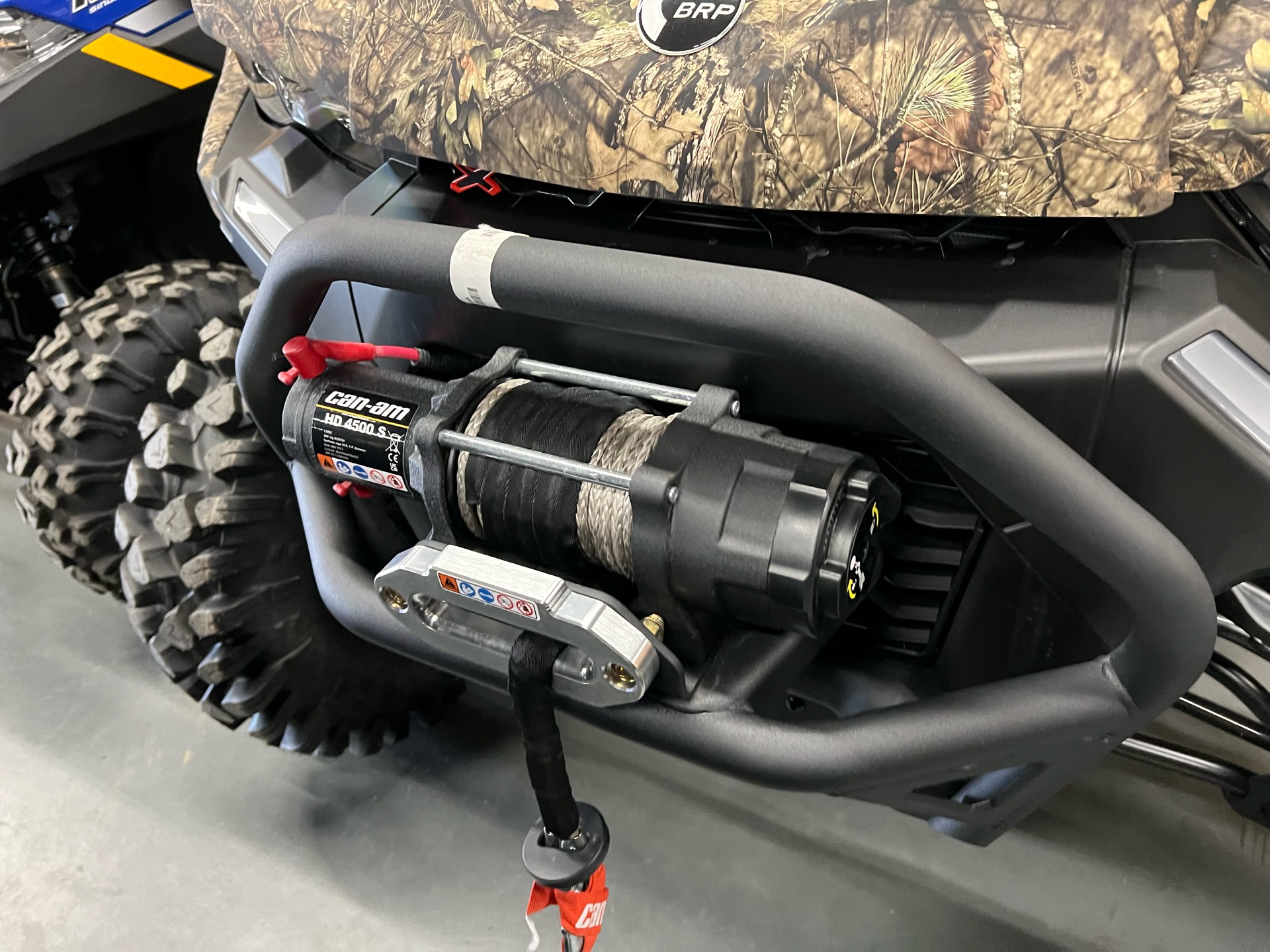 2023 Can-Am Defender X MR HD10 in Saucier, Mississippi - Photo 2