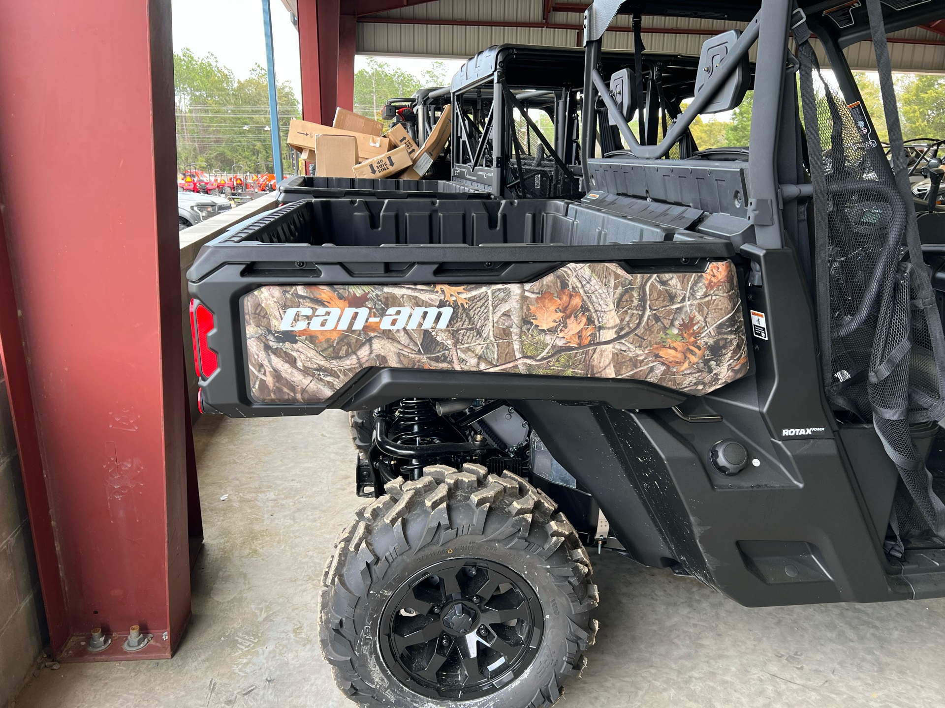 2024 Can-Am Defender XT HD10 in Saucier, Mississippi - Photo 4