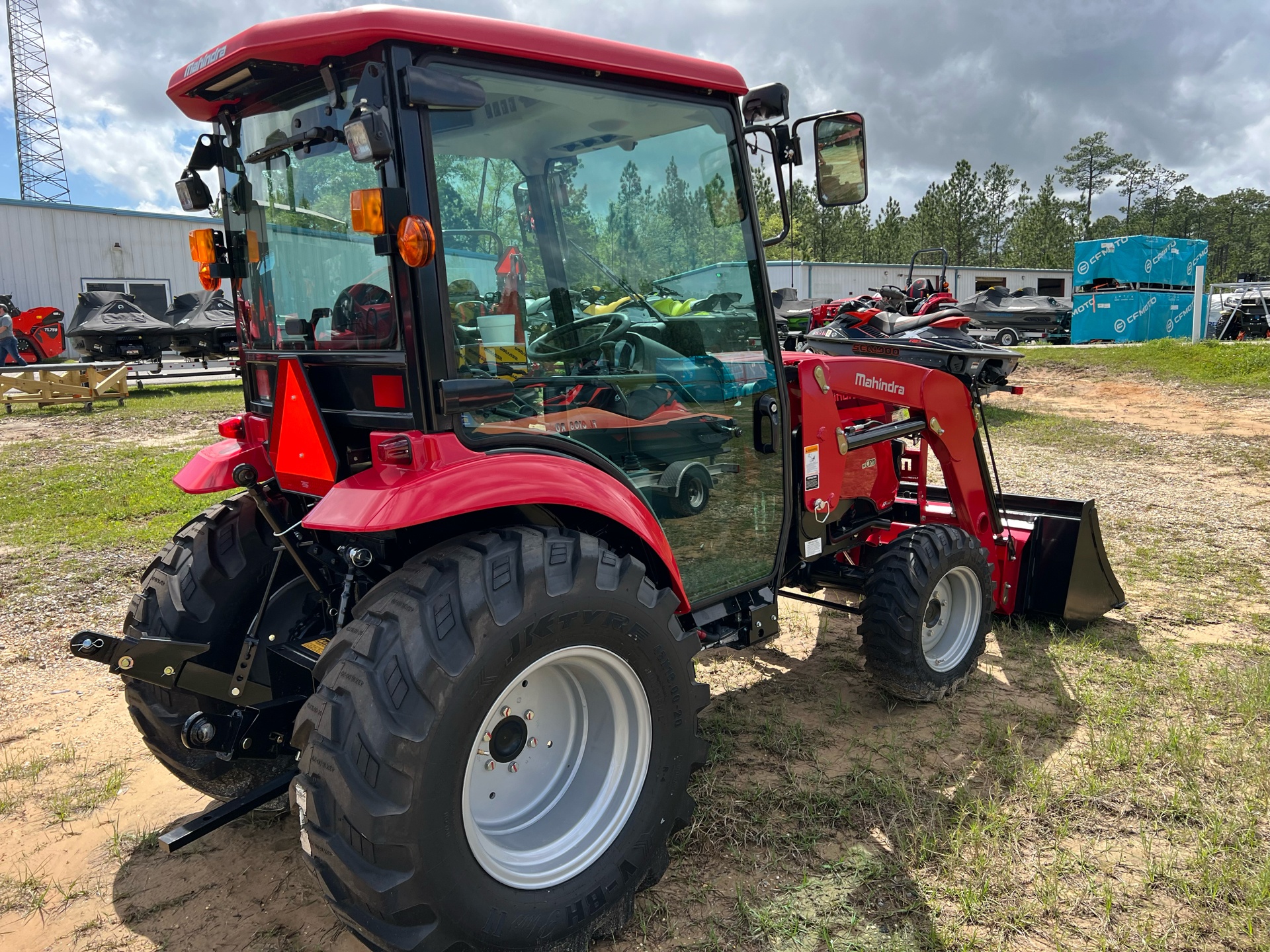 2024 Mahindra 1640 HST Cab in Saucier, Mississippi - Photo 6