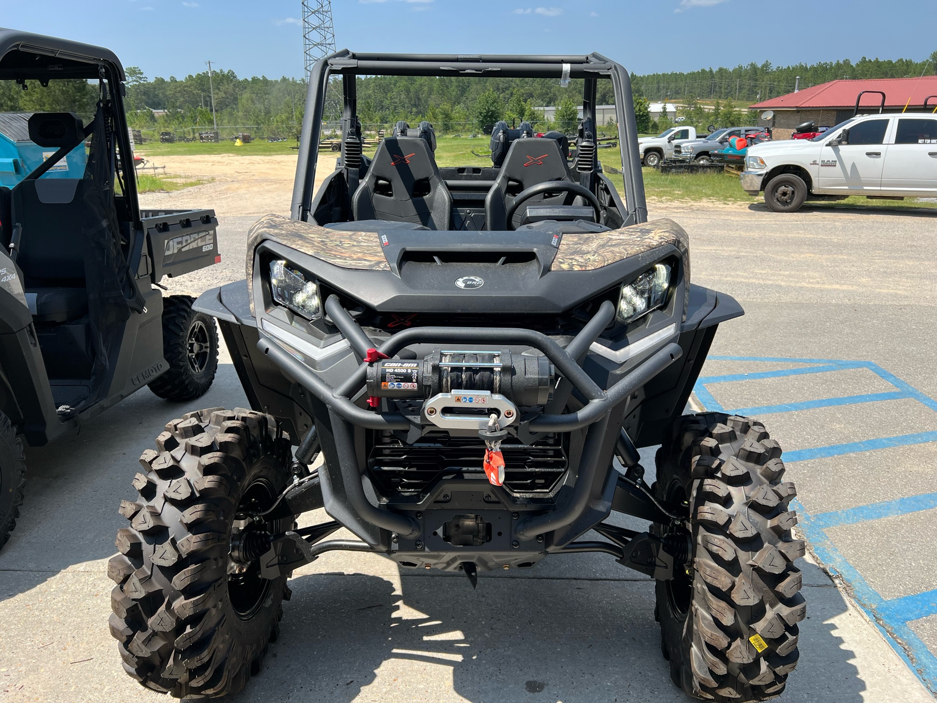 2023 Can-Am Commander X MR 1000R in Saucier, Mississippi - Photo 3