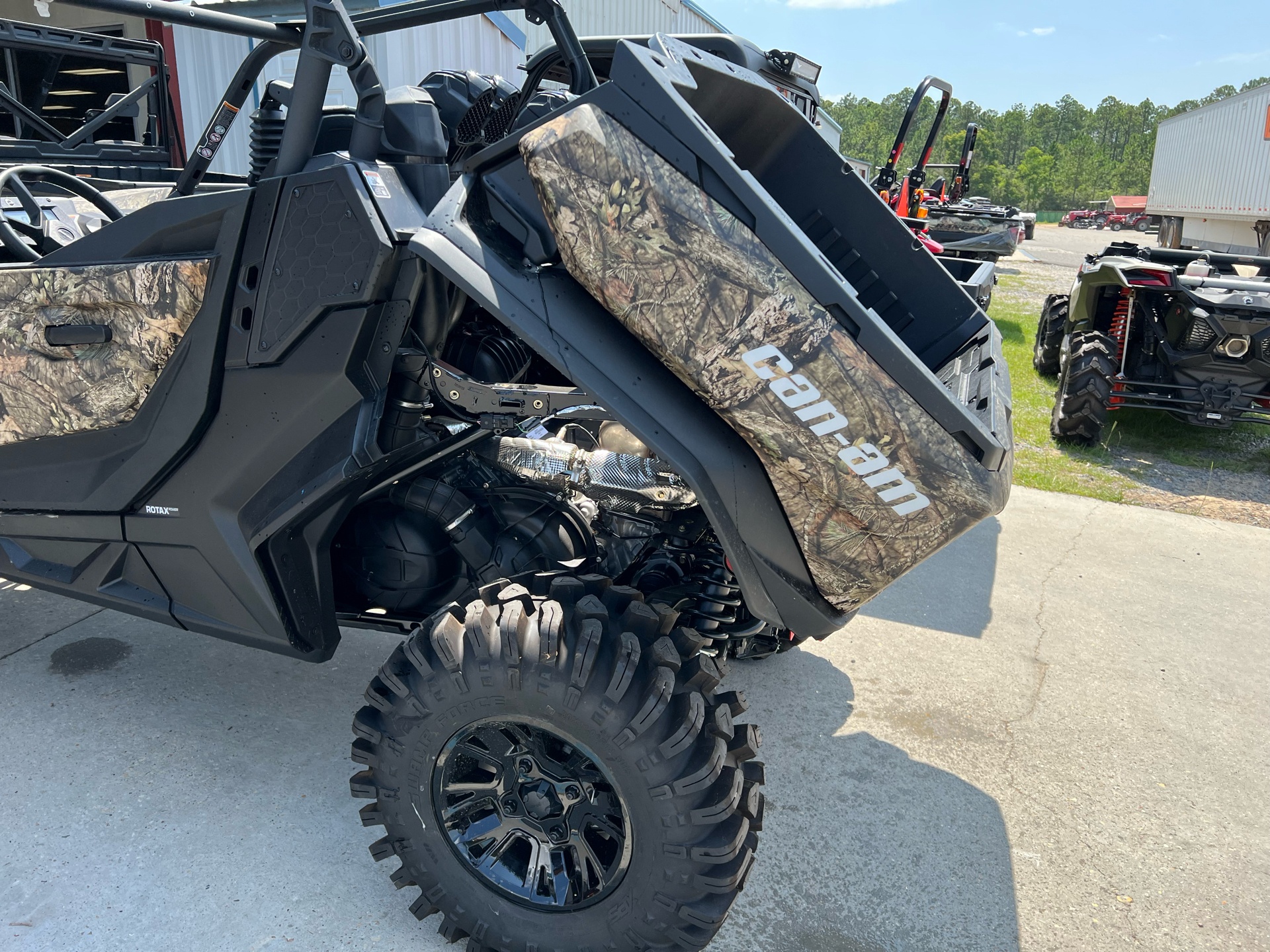 2023 Can-Am Commander X MR 1000R in Saucier, Mississippi - Photo 10