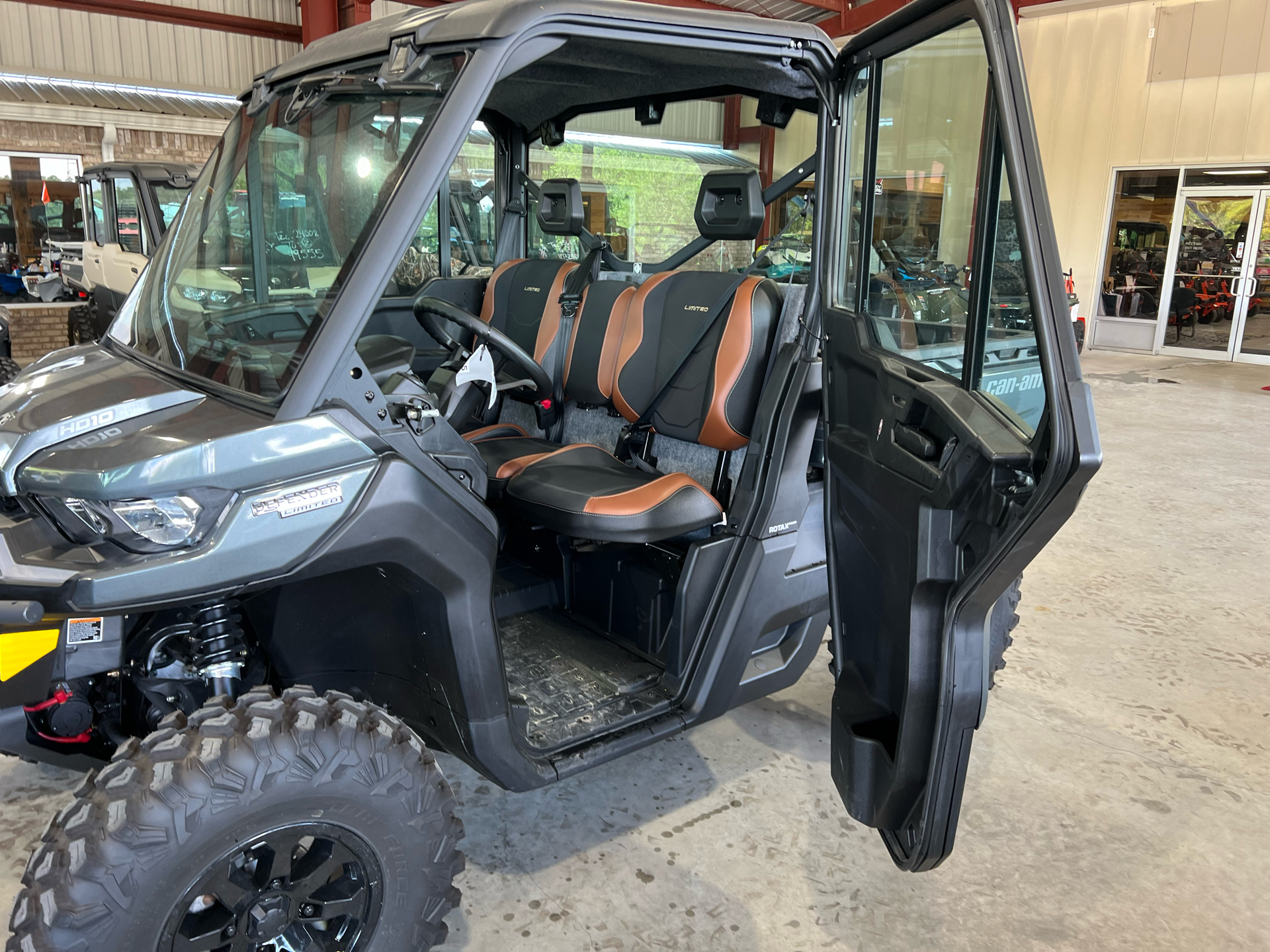 2024 Can-Am Defender Limited in Saucier, Mississippi - Photo 12