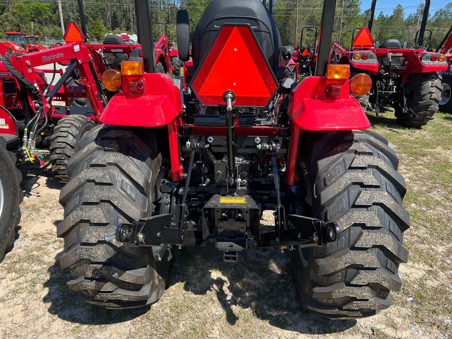 2024 Mahindra 1640 Shuttle in Saucier, Mississippi - Photo 6