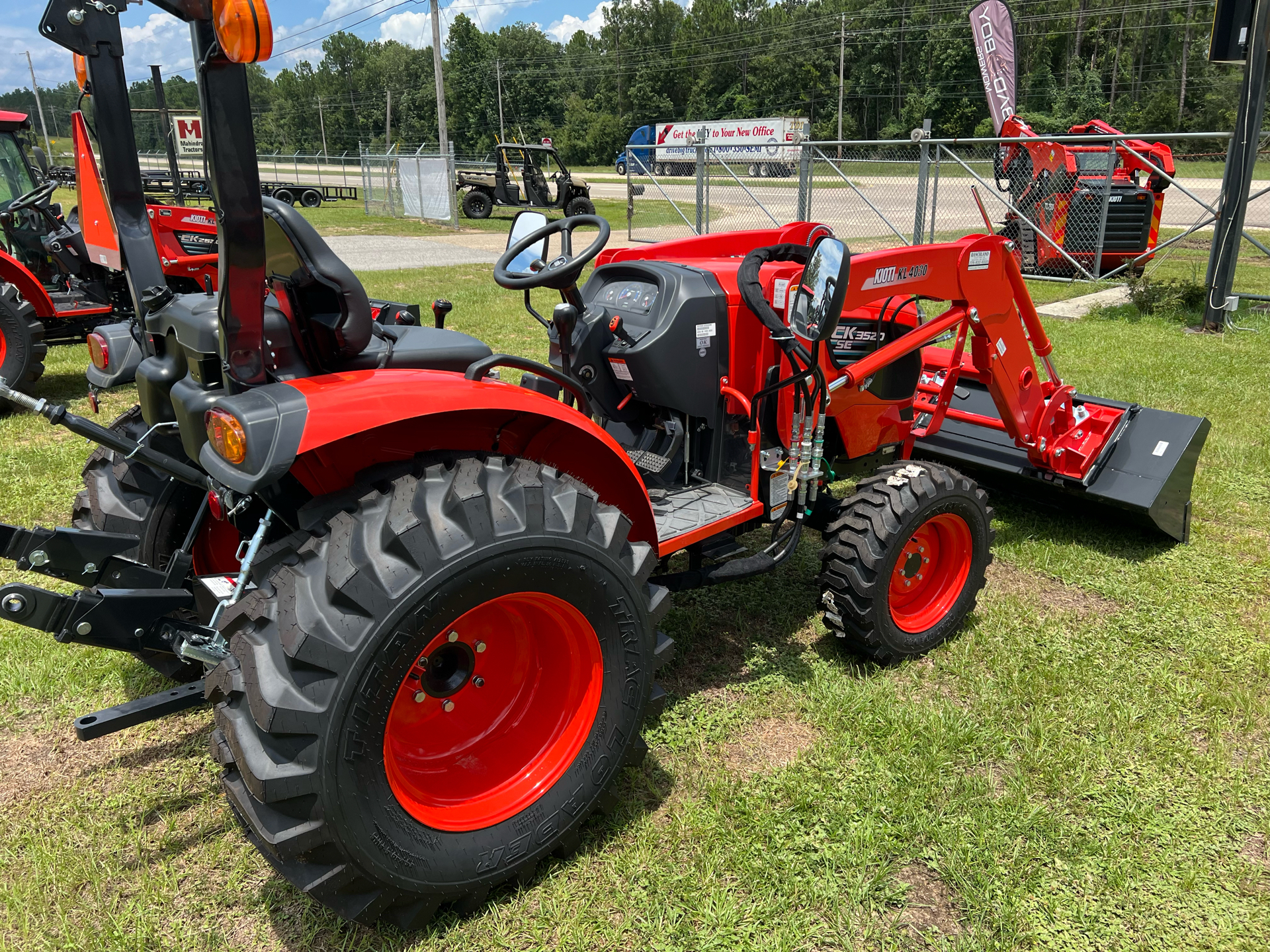 2024 KIOTI CK3520SE in Saucier, Mississippi - Photo 12