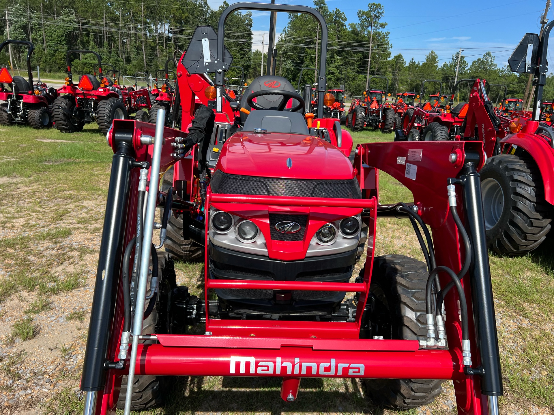 2024 Mahindra 1626 SST in Saucier, Mississippi - Photo 6