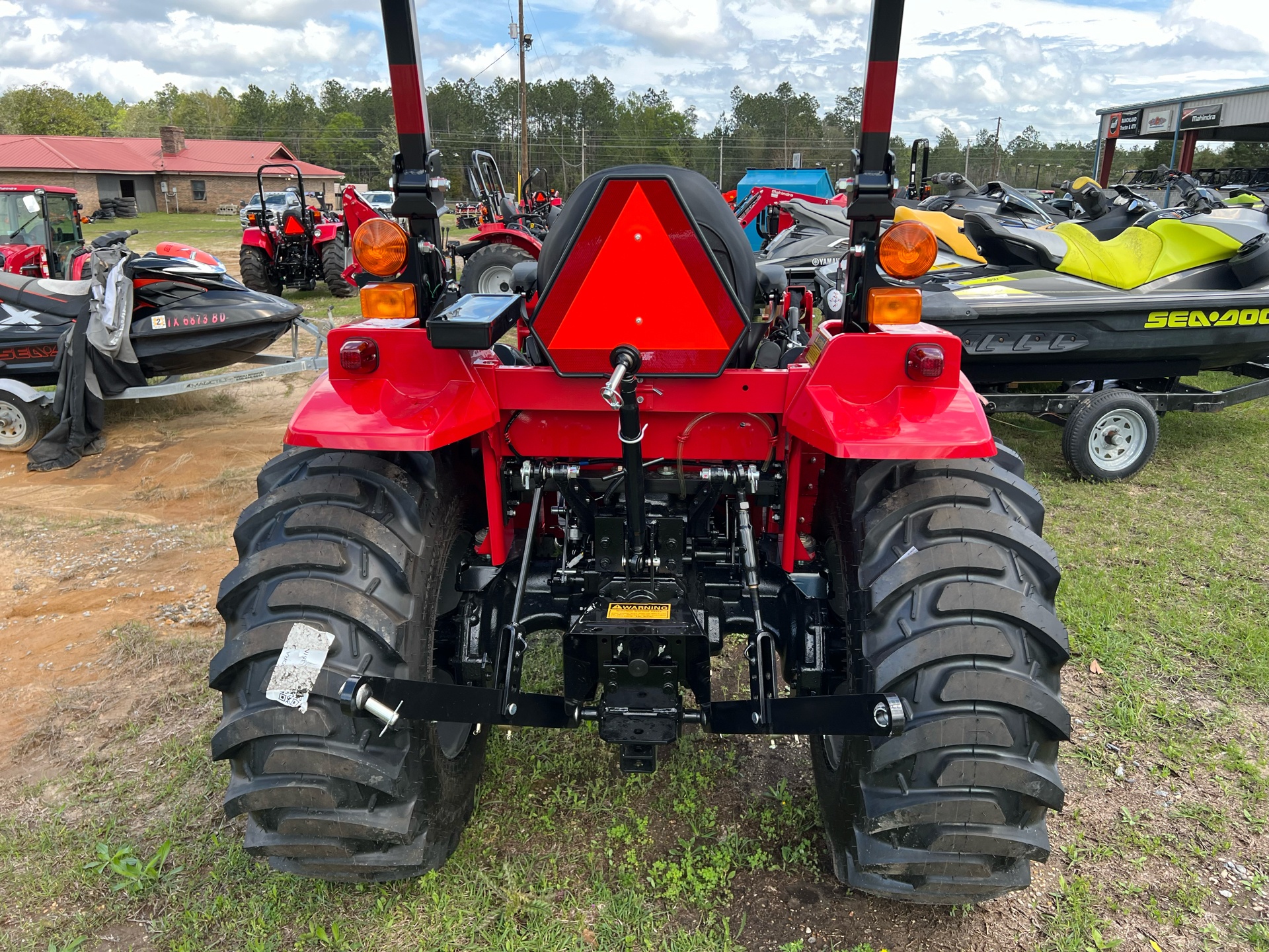 2024 Mahindra 1626 HST in Saucier, Mississippi - Photo 8