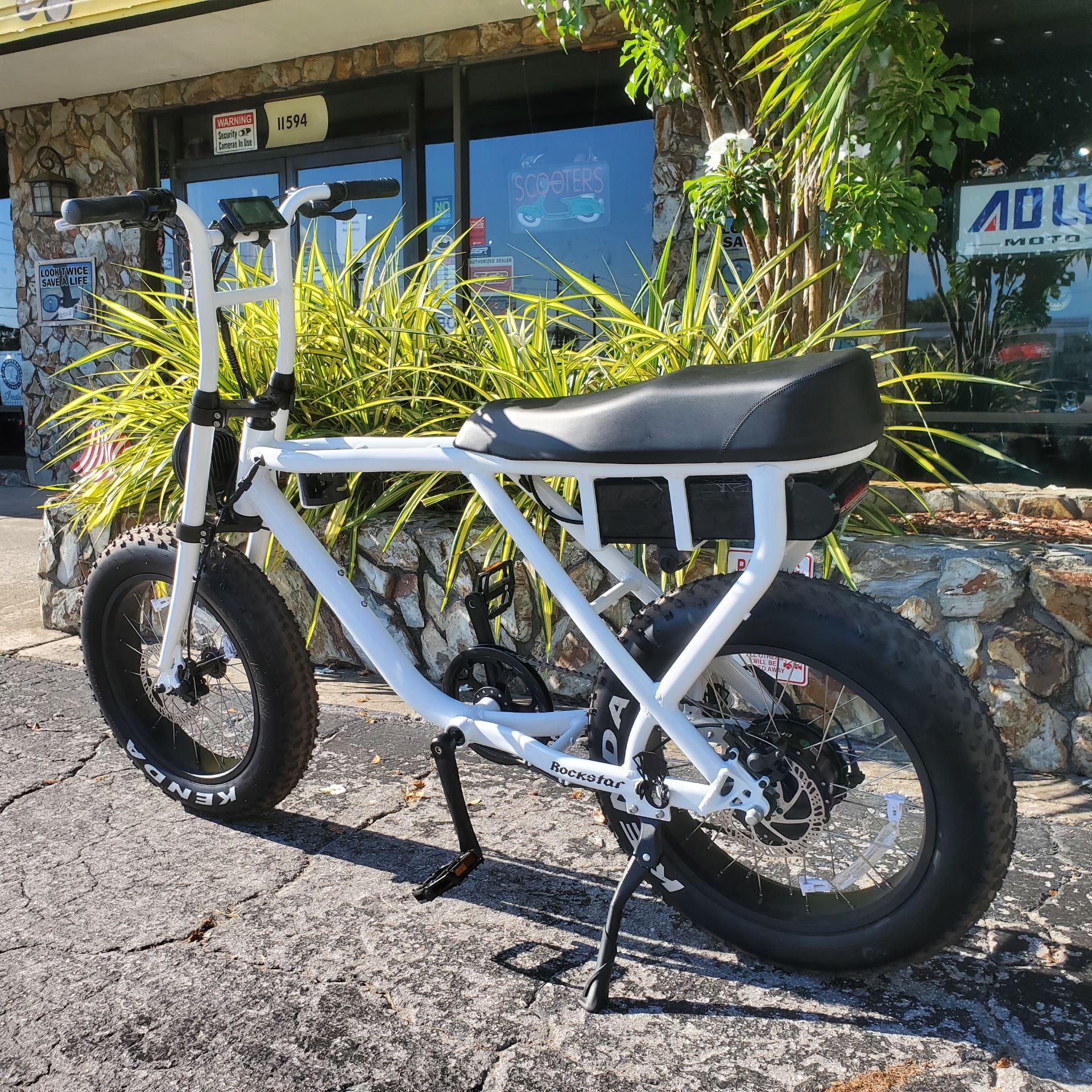 2022 Scootstar Rockstar 750 Watt in Largo, Florida - Photo 8