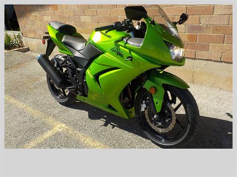 2012 Kawasaki Ninja® 250R in San Antonio, Texas - Photo 3