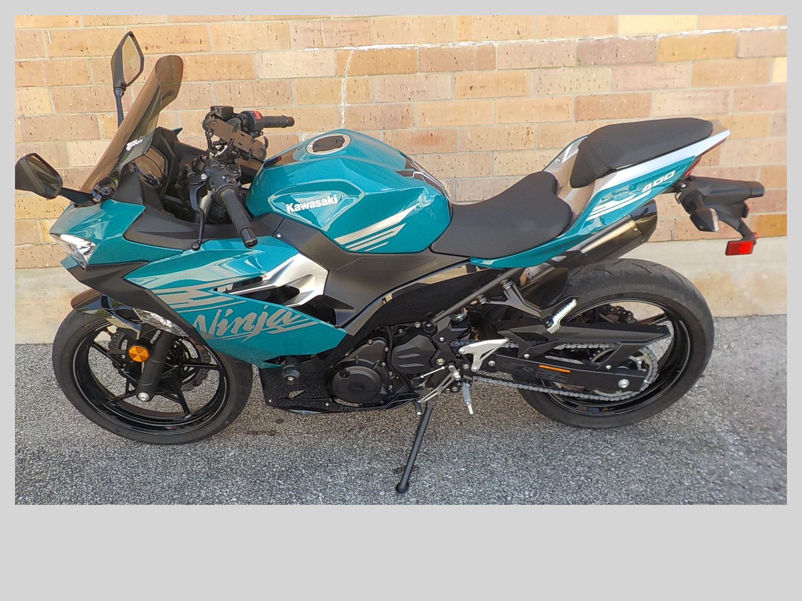 2021 Kawasaki Ninja 400 ABS in San Antonio, Texas - Photo 2