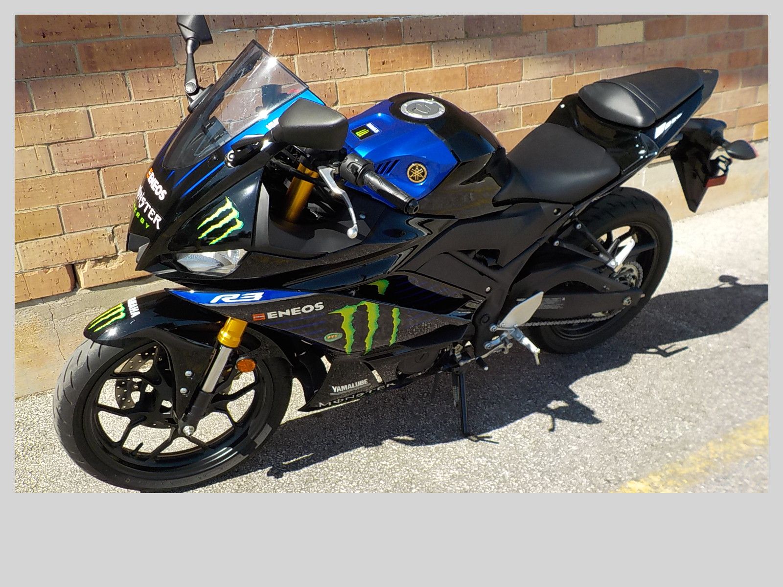 2021 Yamaha YZF-R3 Monster Energy Yamaha MotoGP Edition in San Antonio, Texas - Photo 4