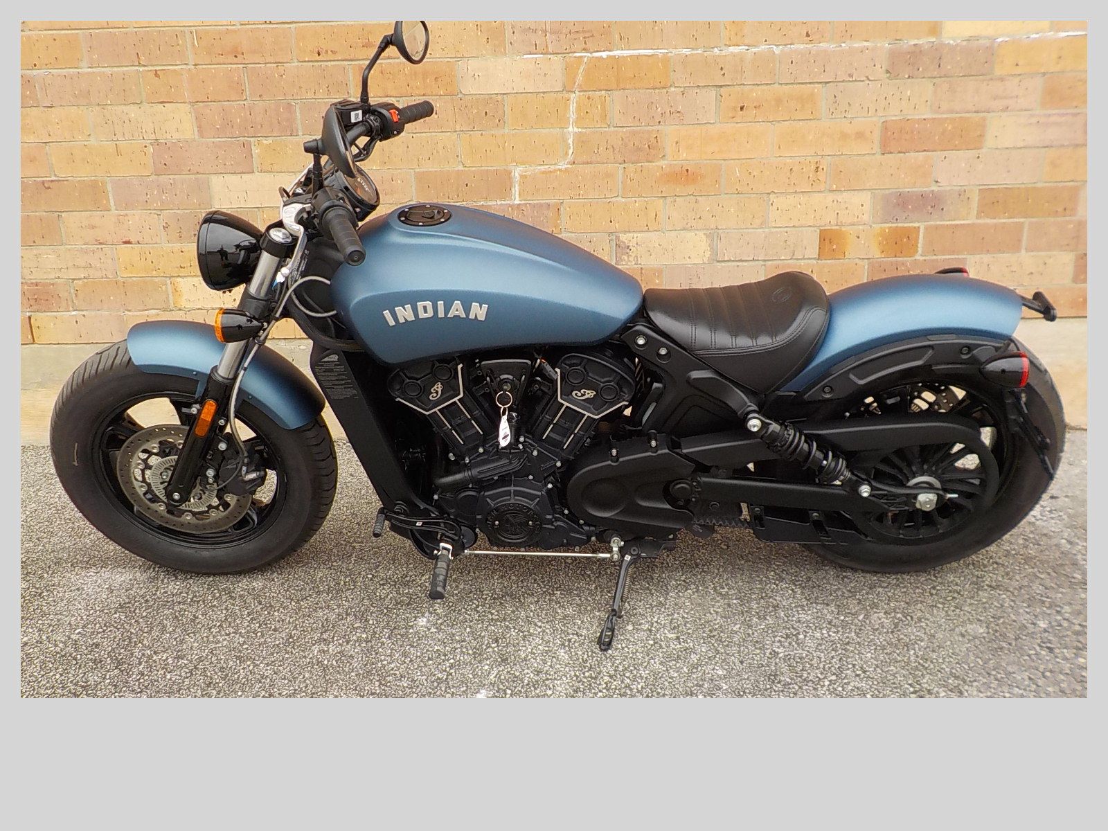 2021 Indian Scout® Bobber Sixty ABS in San Antonio, Texas - Photo 2