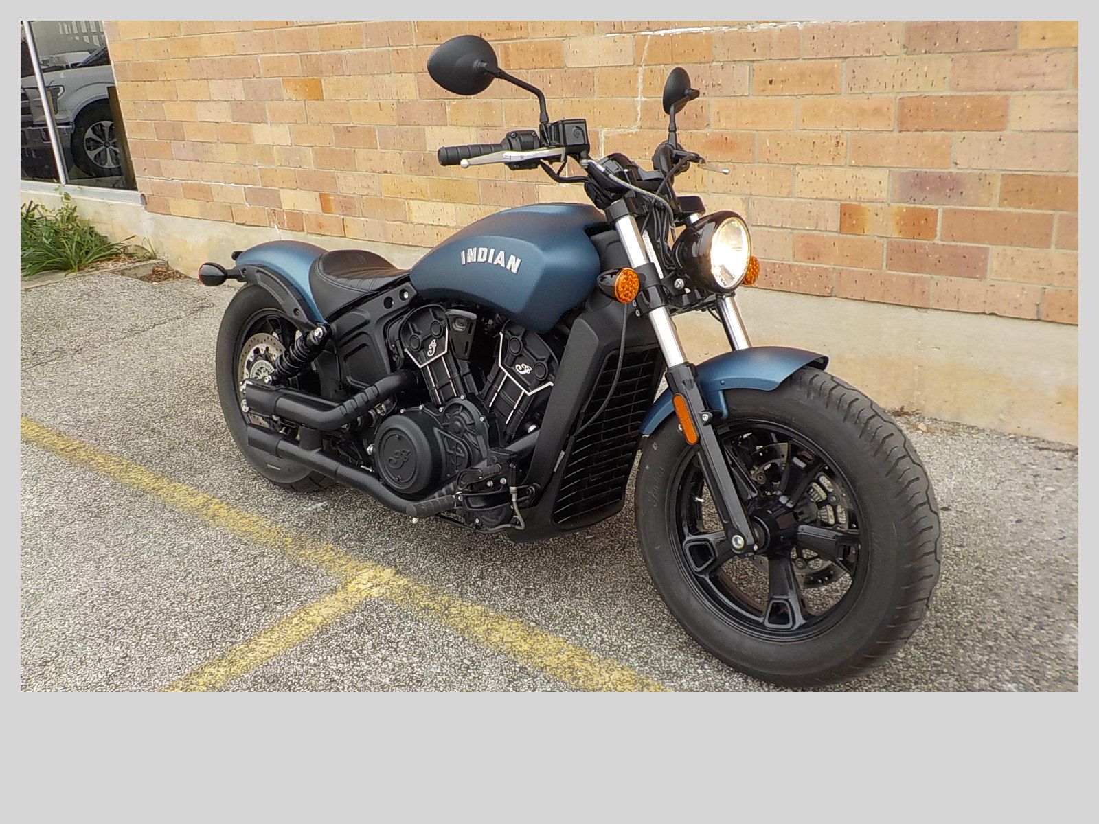 2021 Indian Scout® Bobber Sixty ABS in San Antonio, Texas - Photo 3