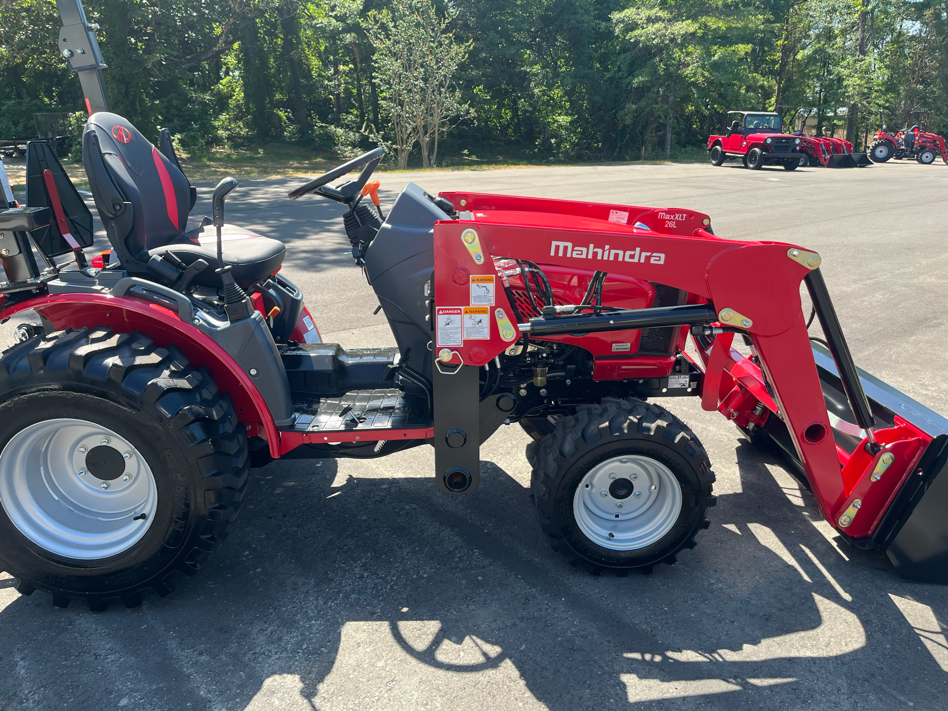 2024 Mahindra Max 26 XLT HST in Clover, South Carolina - Photo 6