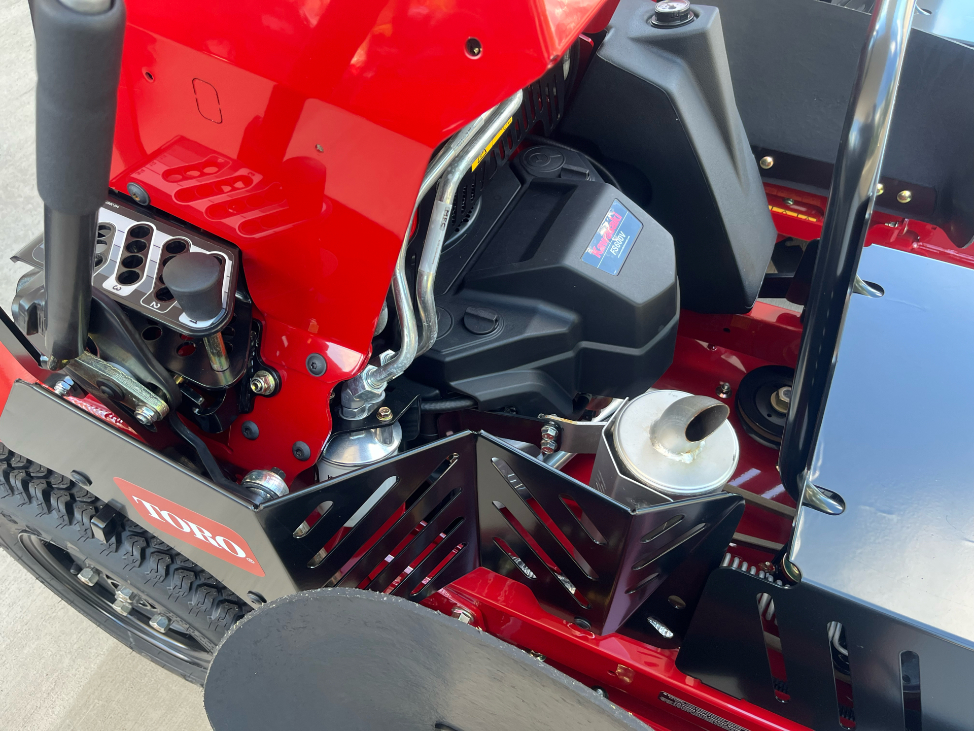 2024 Toro GrandStand HDM 32 in. Kawasaki FS600V 18.5 hp in Clover, South Carolina - Photo 3