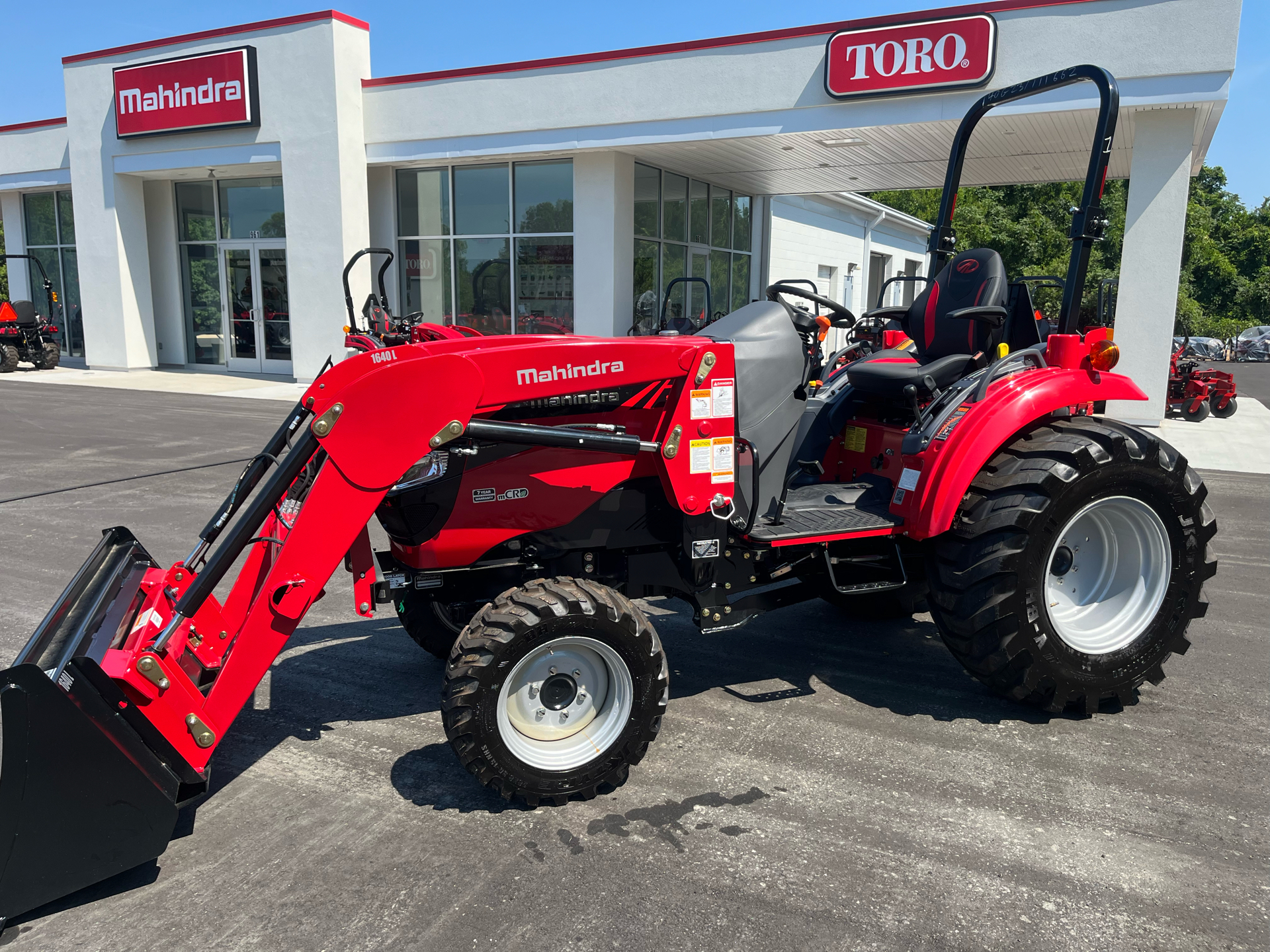 2024 Mahindra 1640 Shuttle in Clover, South Carolina - Photo 2