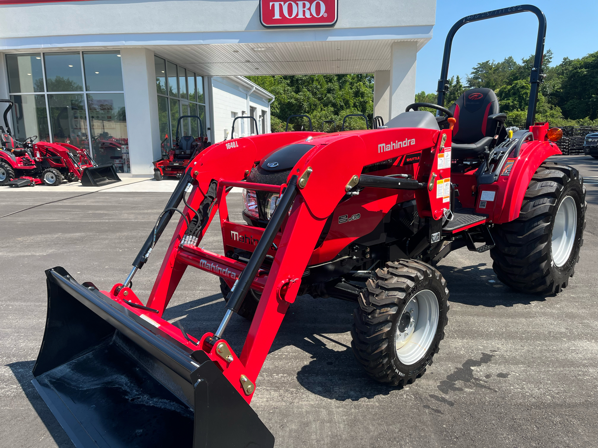 2024 Mahindra 1640 Shuttle in Clover, South Carolina - Photo 1