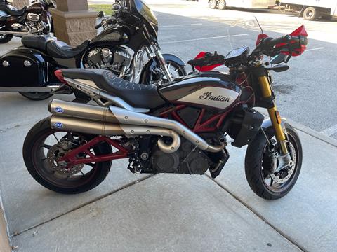 2022 Indian Motorcycle FTR R Carbon in Fleming Island, Florida - Photo 2