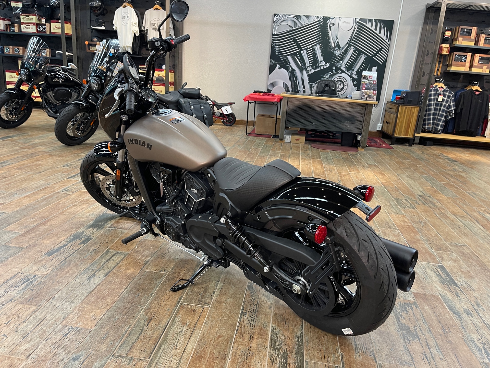 2022 Indian Scout® Rogue Sixty ABS in Fleming Island, Florida - Photo 2
