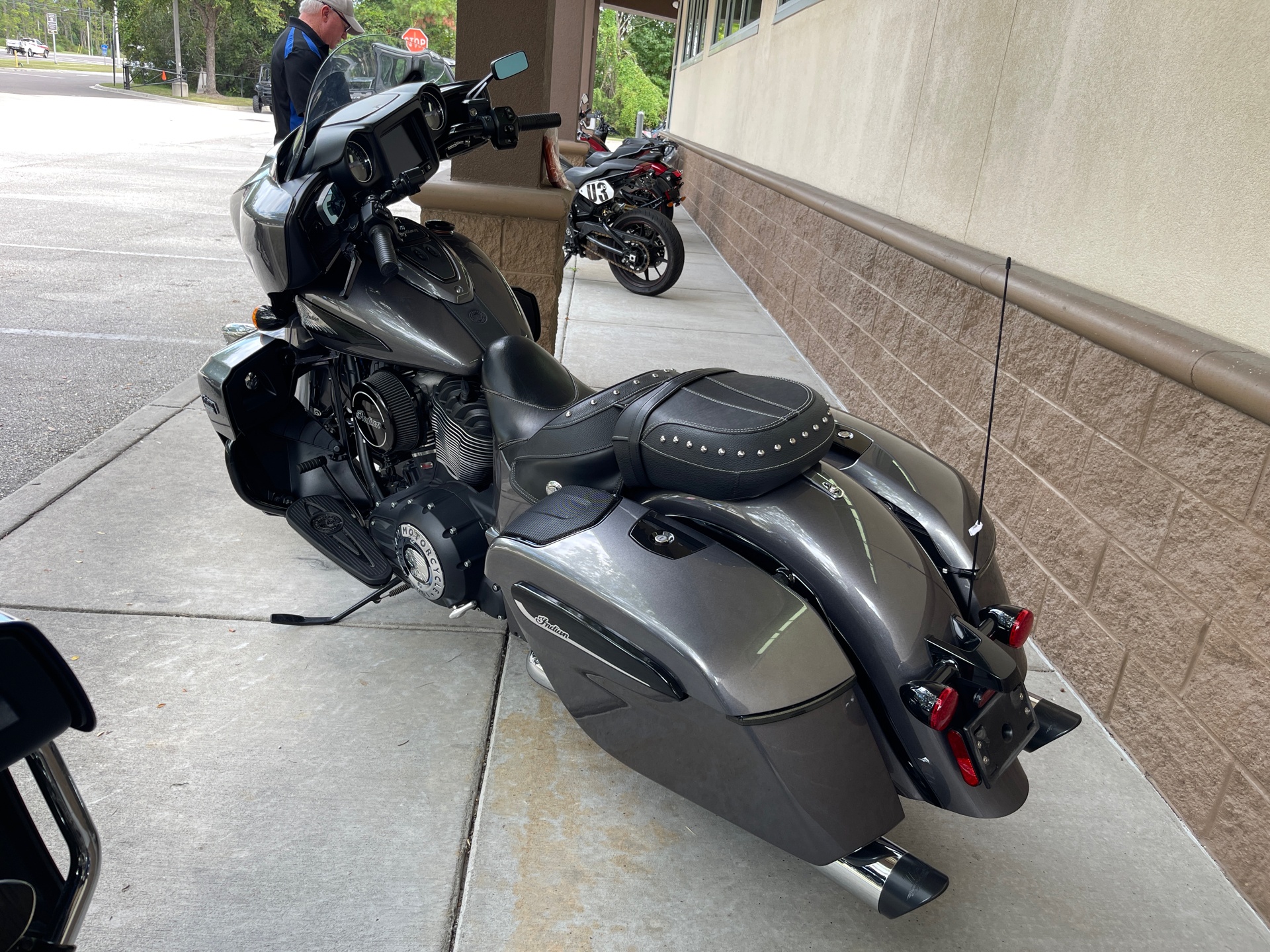2019 Indian Motorcycle Chieftain® ABS in Fleming Island, Florida - Photo 2