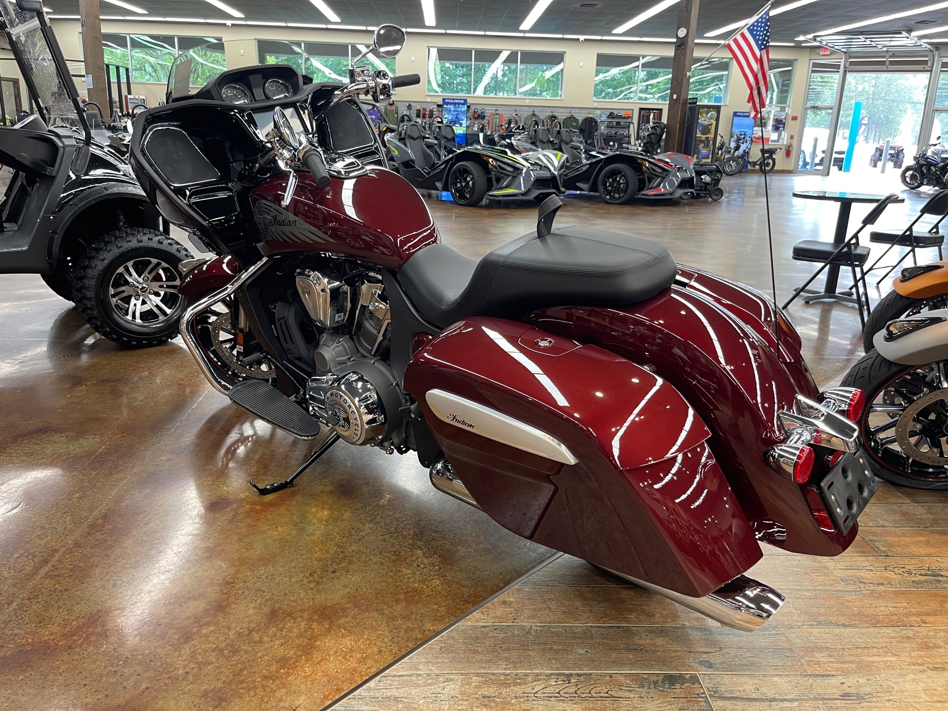 2023 Indian Motorcycle Challenger® Limited in Fleming Island, Florida - Photo 4