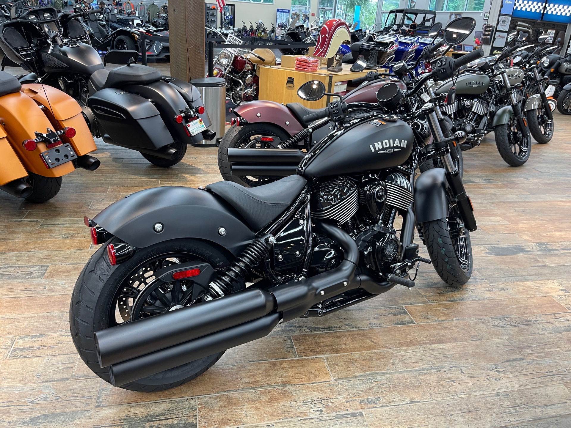 2023 Indian Motorcycle Chief Dark Horse® in Fleming Island, Florida - Photo 2