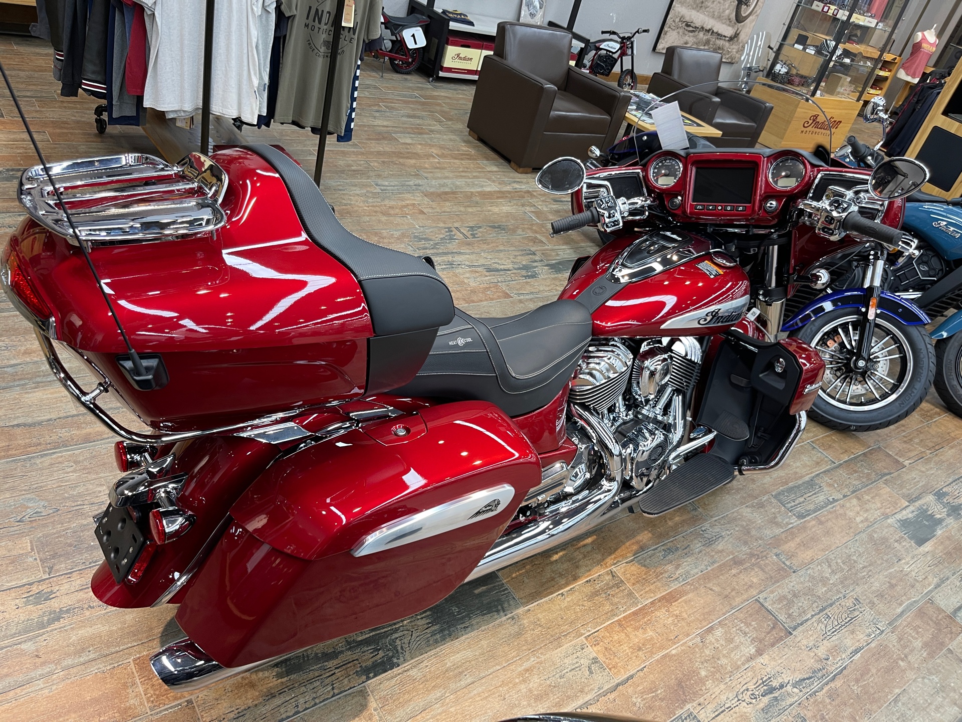 2023 Indian Motorcycle Roadmaster® Limited in Fleming Island, Florida - Photo 2