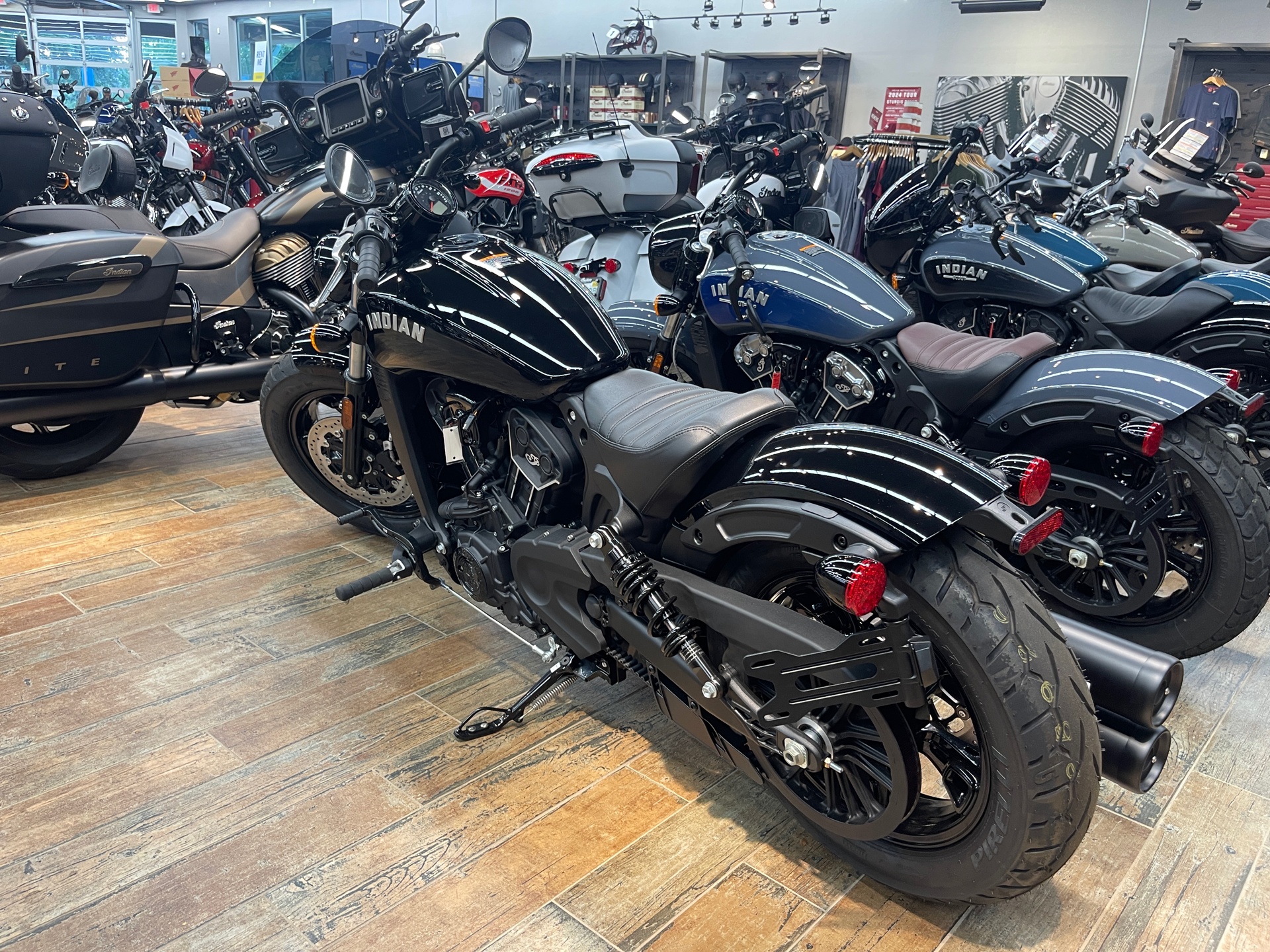 2024 Indian Motorcycle Scout® Bobber Sixty in Fleming Island, Florida - Photo 4