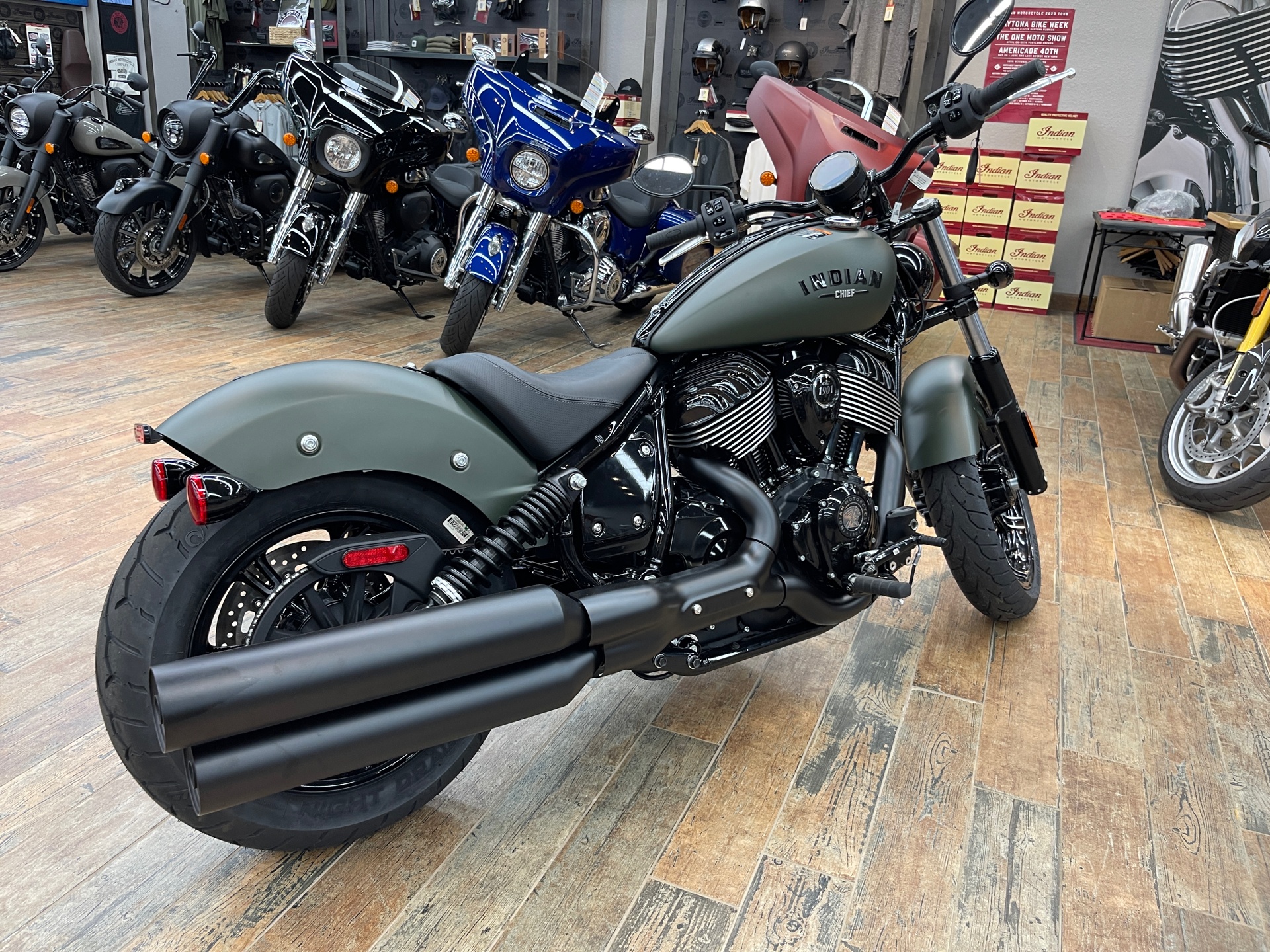 2023 Indian Motorcycle Chief Dark Horse® in Fleming Island, Florida - Photo 2