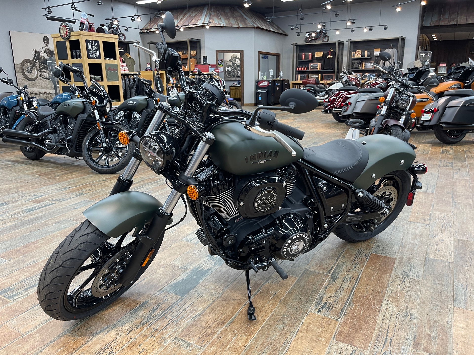 2023 Indian Motorcycle Chief Dark Horse® in Fleming Island, Florida - Photo 3