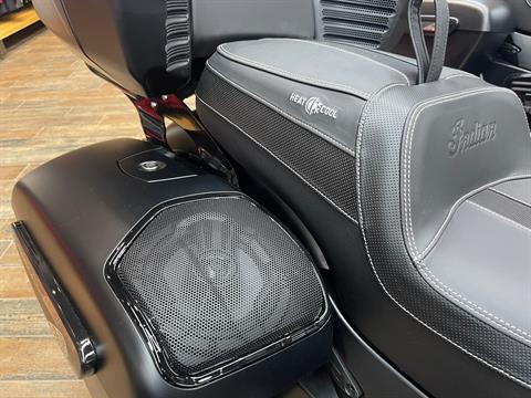 2024 Indian Motorcycle Roadmaster® Dark Horse® with PowerBand Audio Package in Fleming Island, Florida - Photo 5