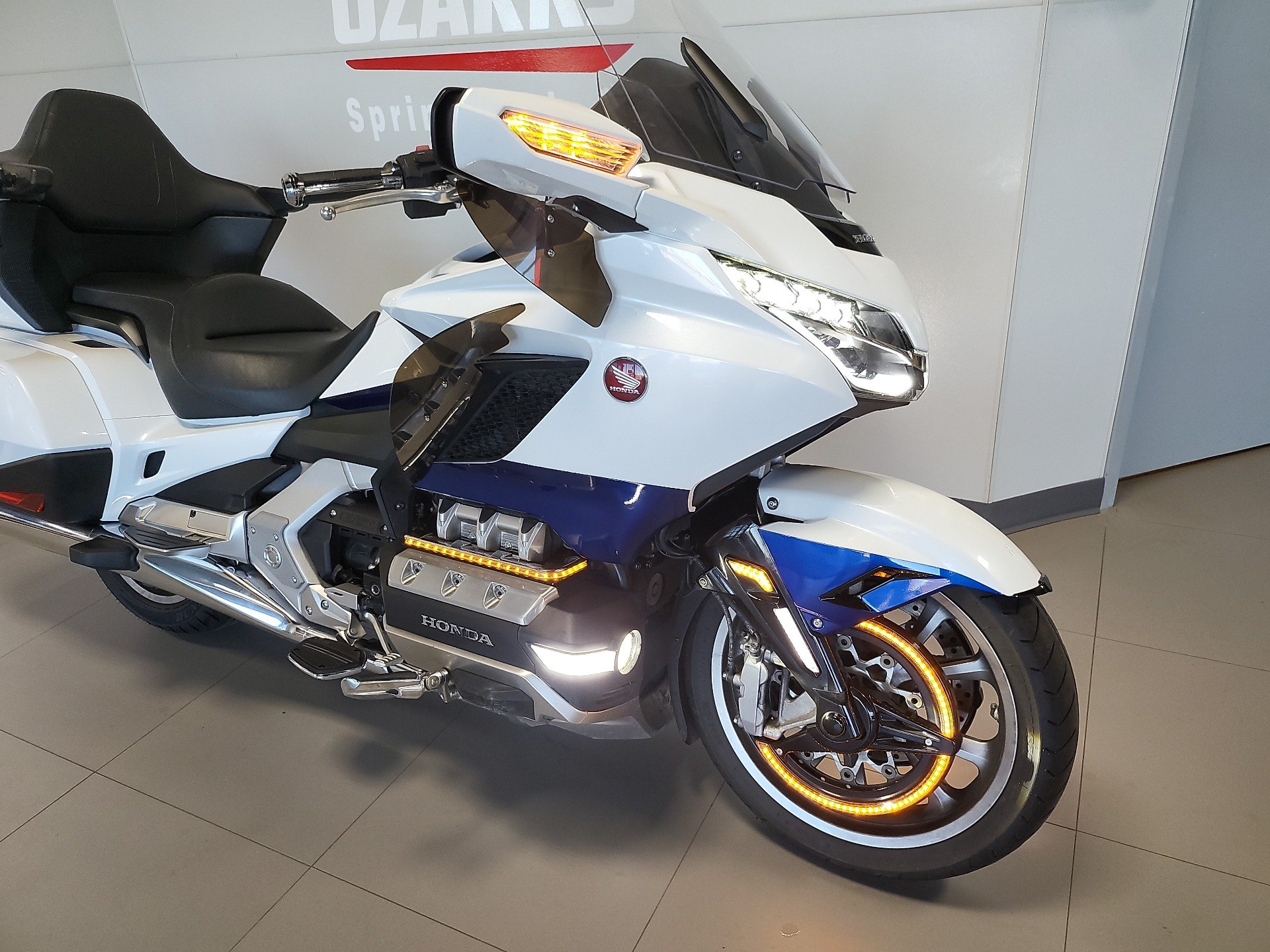 2018 Honda Gold Wing Tour Automatic DCT in Springfield, Missouri - Photo 15