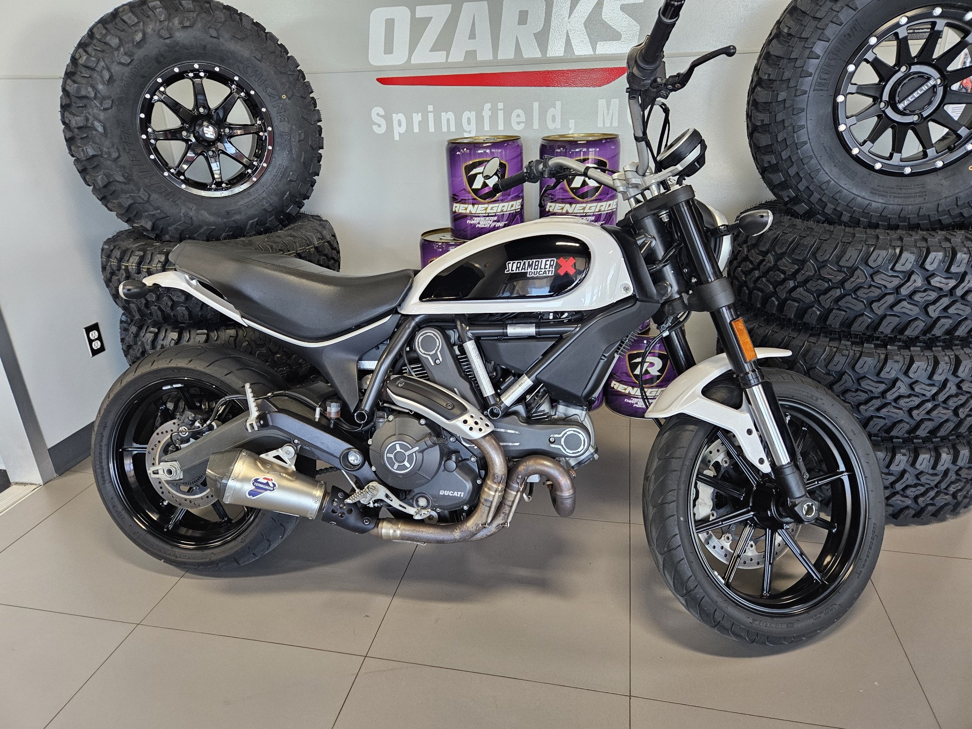 2016 Ducati Scrambler Urban Enduro in Springfield, Missouri - Photo 1