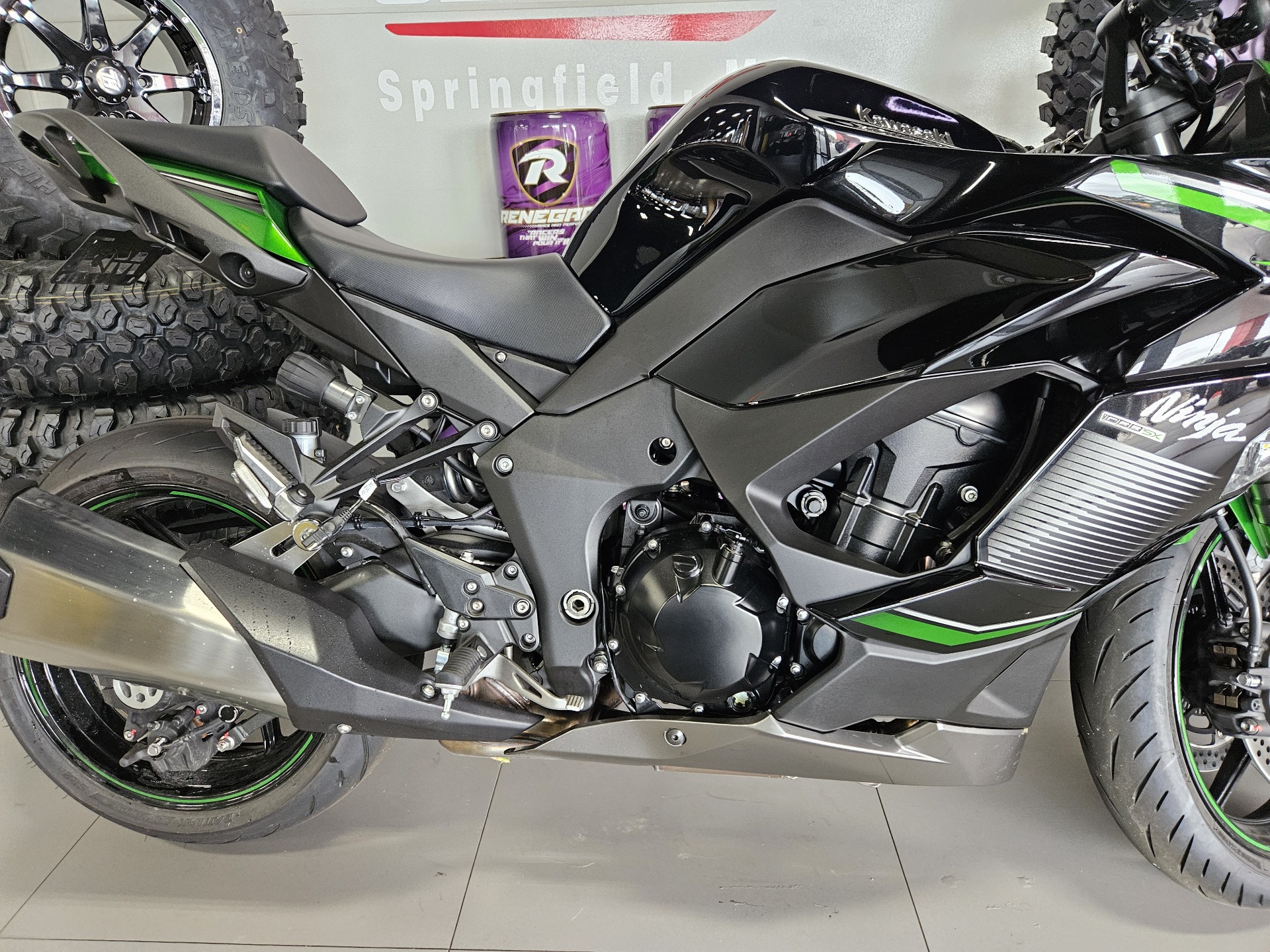 2023 Kawasaki Ninja 1000SX in Springfield, Missouri - Photo 2