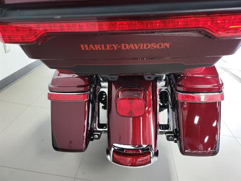 2015 Harley-Davidson Electra Glide® Ultra Classic® in Springfield, Missouri - Photo 6
