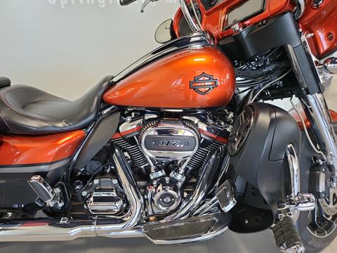 2018 Harley-Davidson CVO™ Street Glide® in Springfield, Missouri - Photo 3