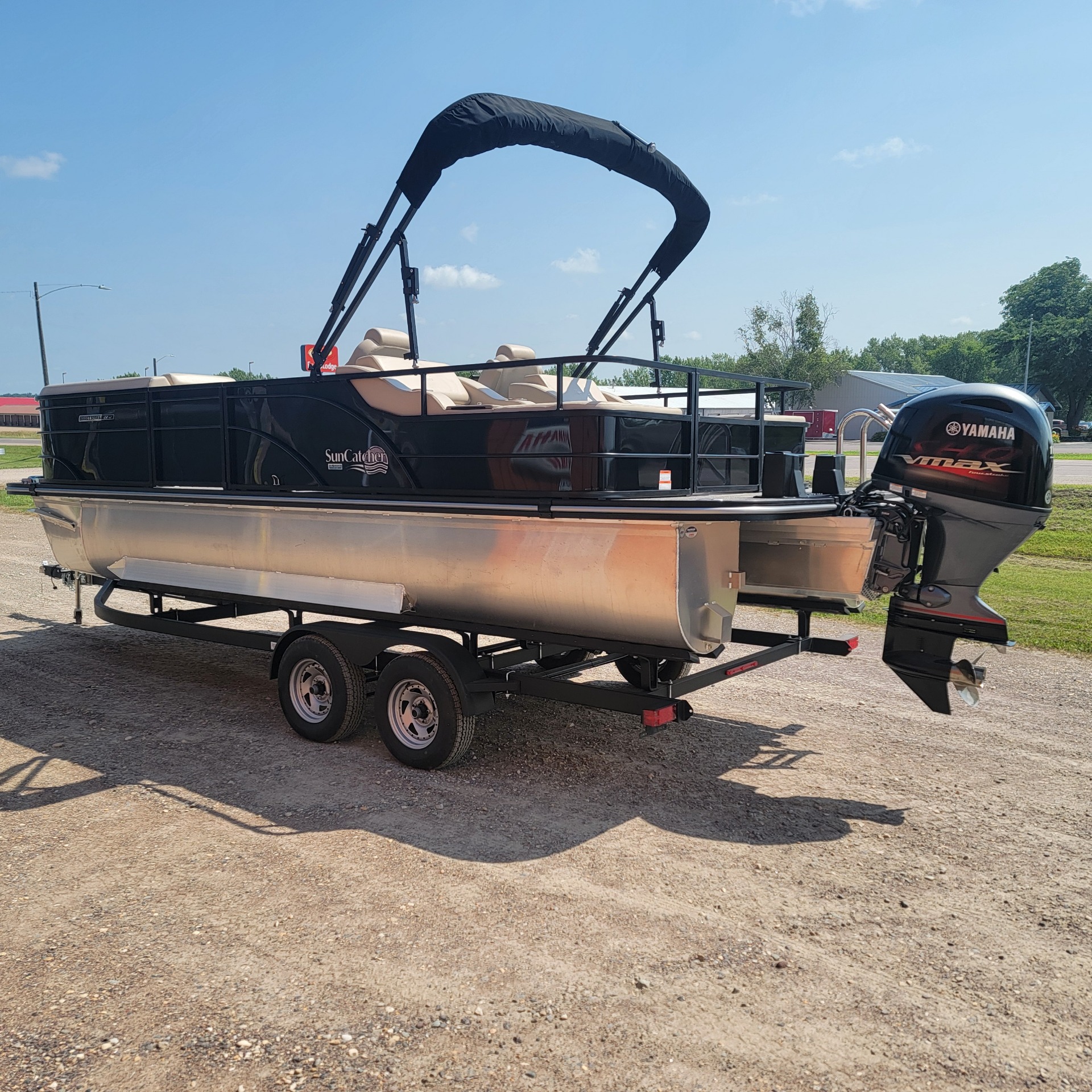 2024 SunCatcher SELECT 22 SS in Ortonville, Minnesota - Photo 2