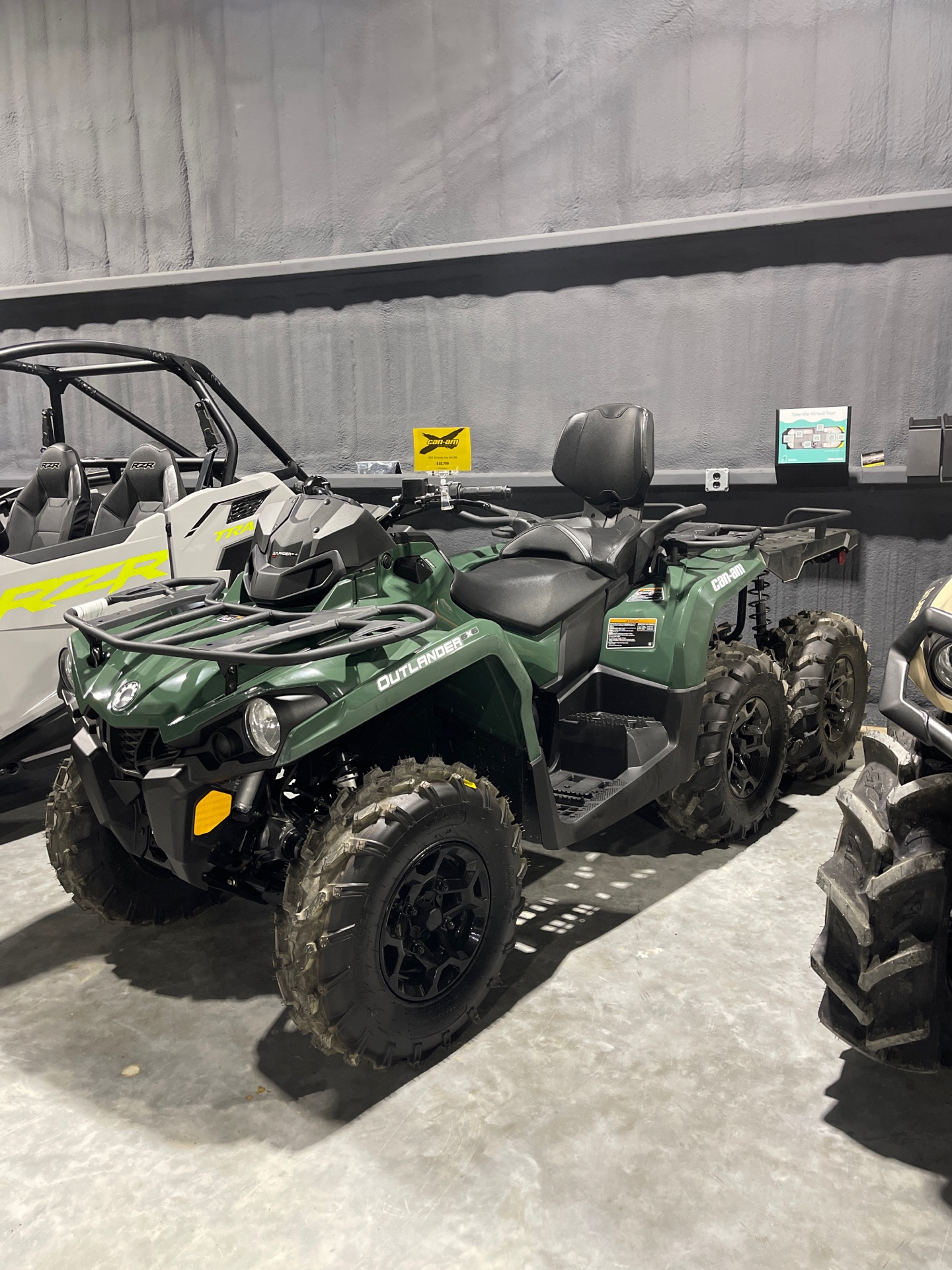 2022 Can-Am Outlander MAX 6x6 DPS 450 in Leesville, Louisiana - Photo 1