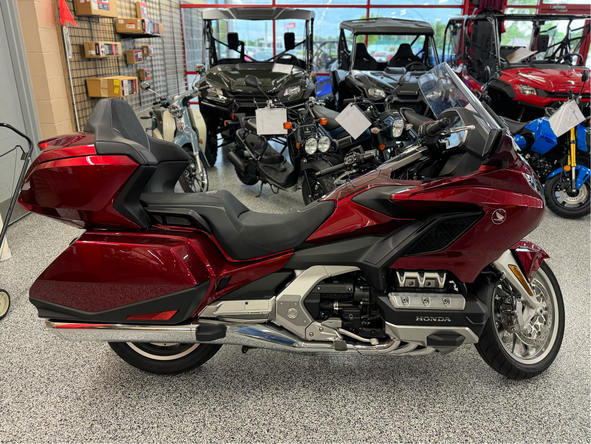 2023 Honda Gold Wing Tour in Saint Joseph, Missouri - Photo 2