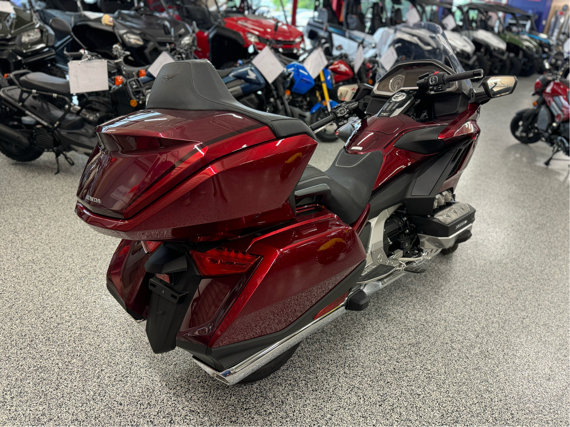 2023 Honda Gold Wing Tour in Saint Joseph, Missouri - Photo 4