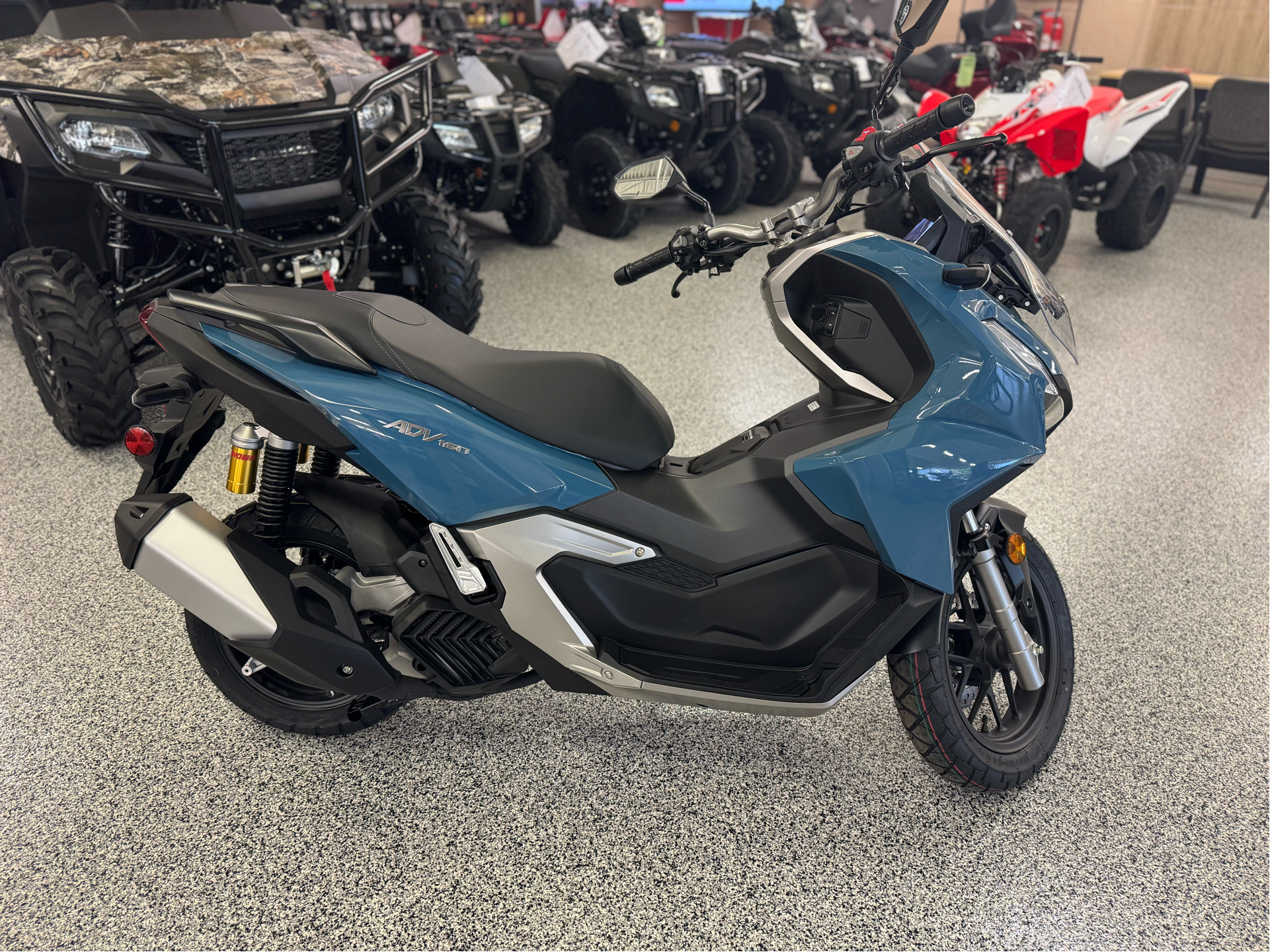 2025 Honda ADV160 in Saint Joseph, Missouri - Photo 2