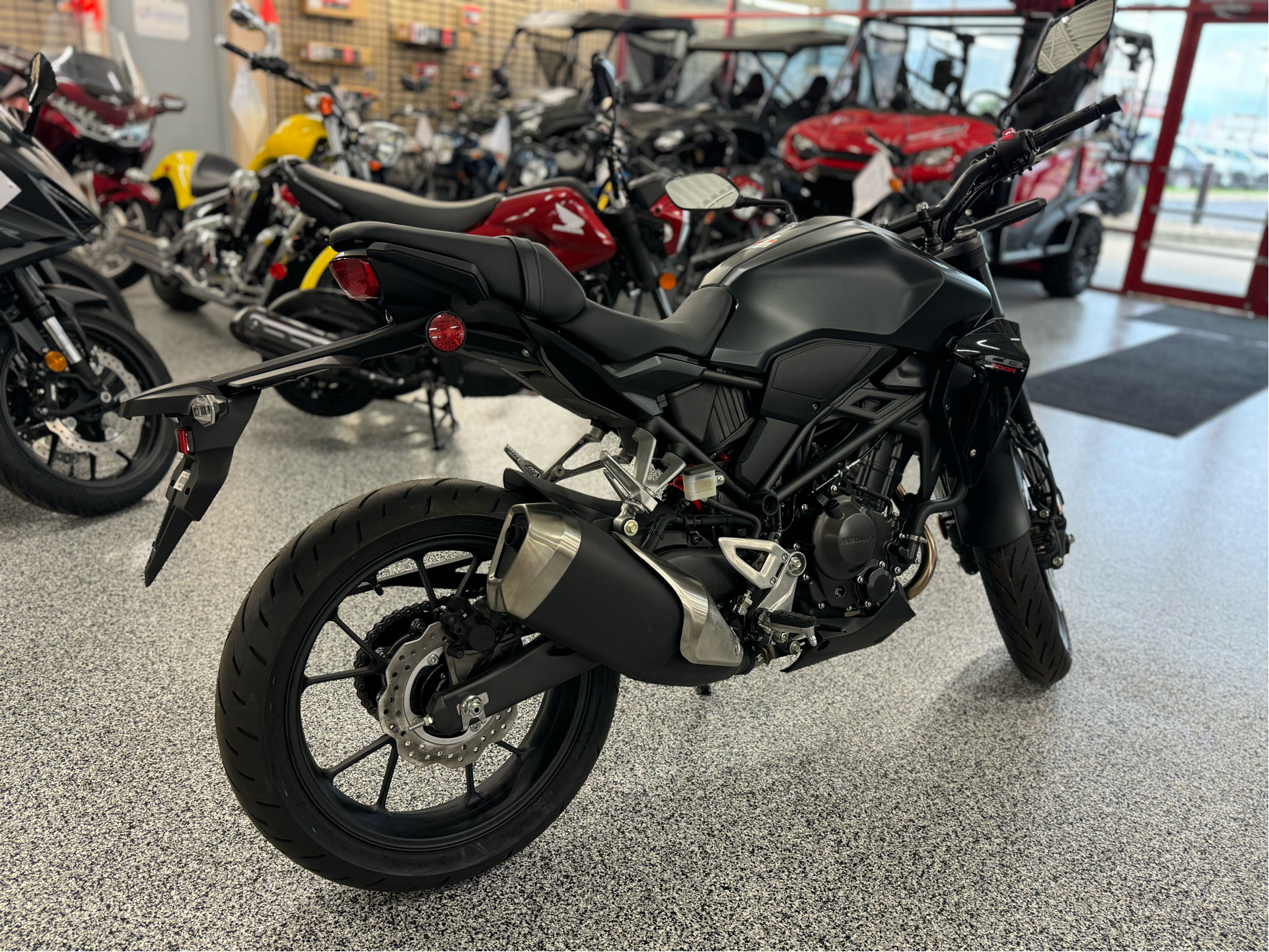 2024 Honda CB300R ABS in Saint Joseph, Missouri - Photo 3