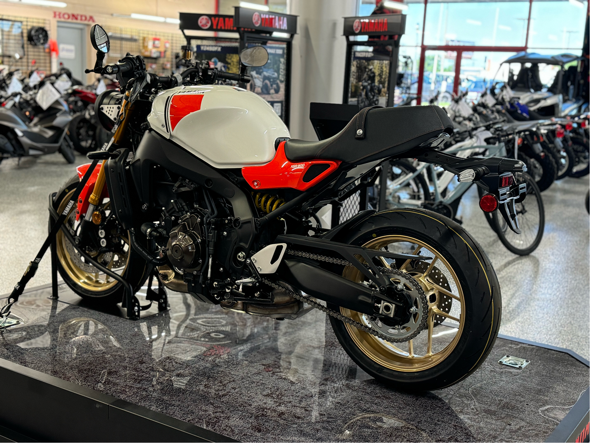 2024 Yamaha XSR900 in Saint Joseph, Missouri - Photo 4