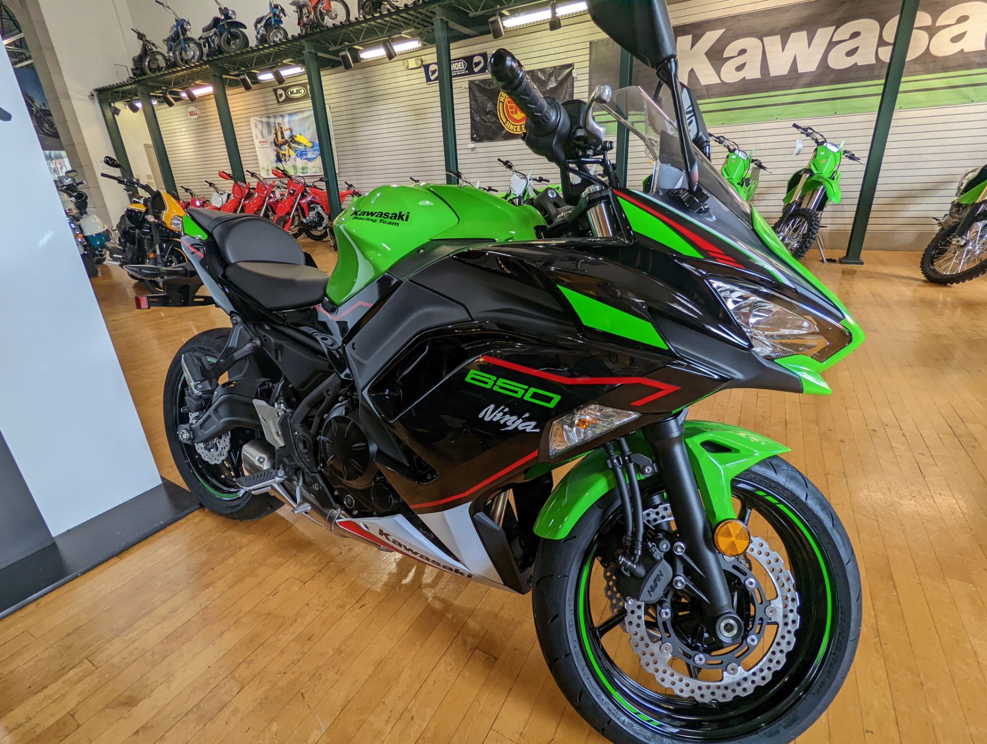 2022 Kawasaki Ninja 650 KRT Edition in Tarentum, Pennsylvania - Photo 2