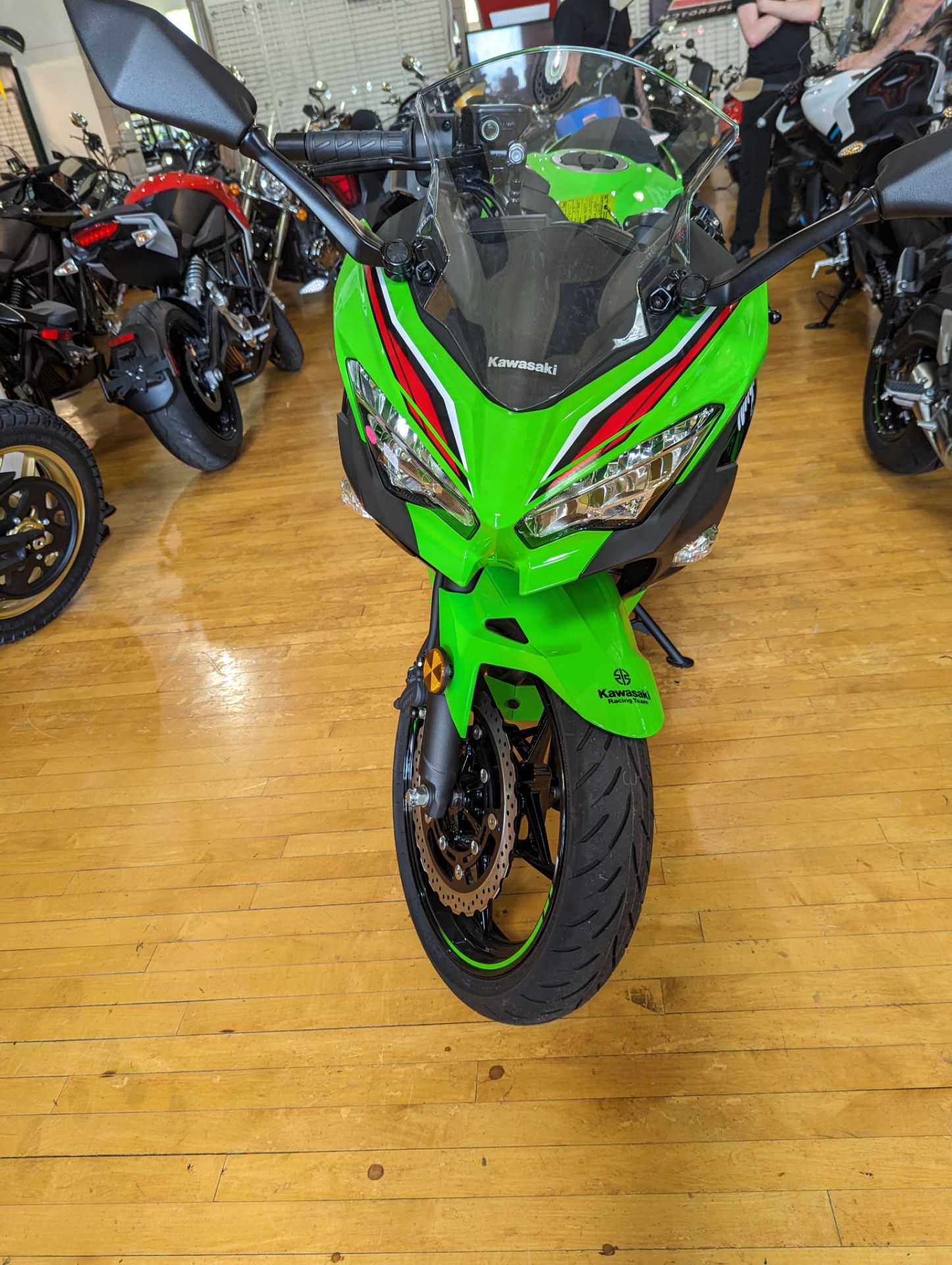 2023 Kawasaki Ninja 400 KRT Edition in Tarentum, Pennsylvania - Photo 6