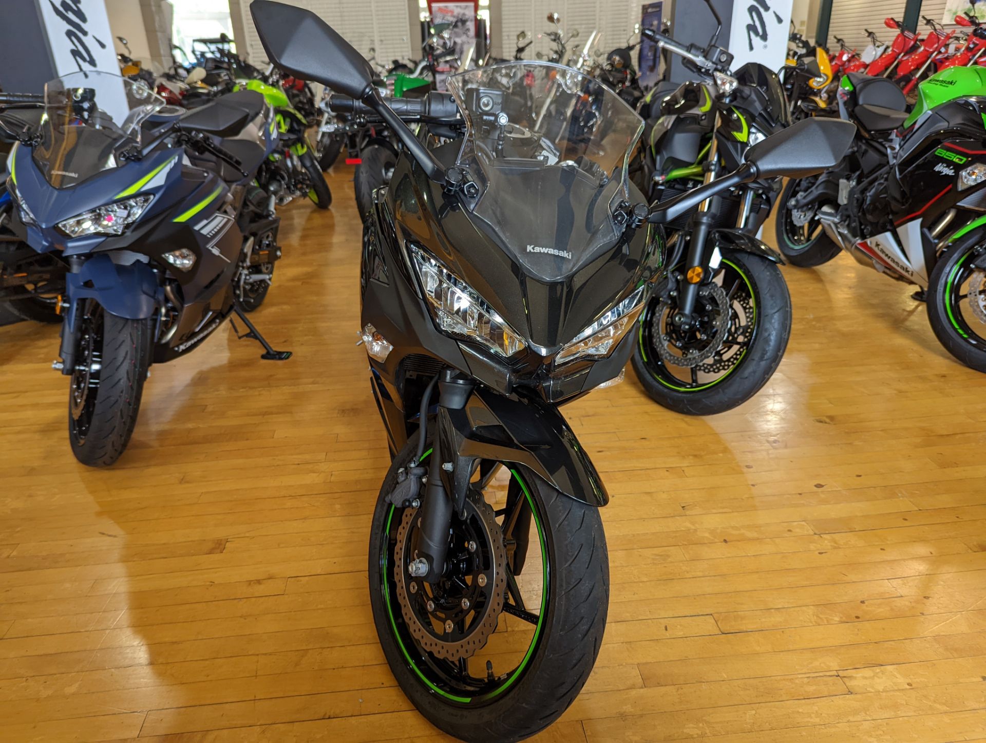 2022 Kawasaki Ninja 400 in Tarentum, Pennsylvania - Photo 4