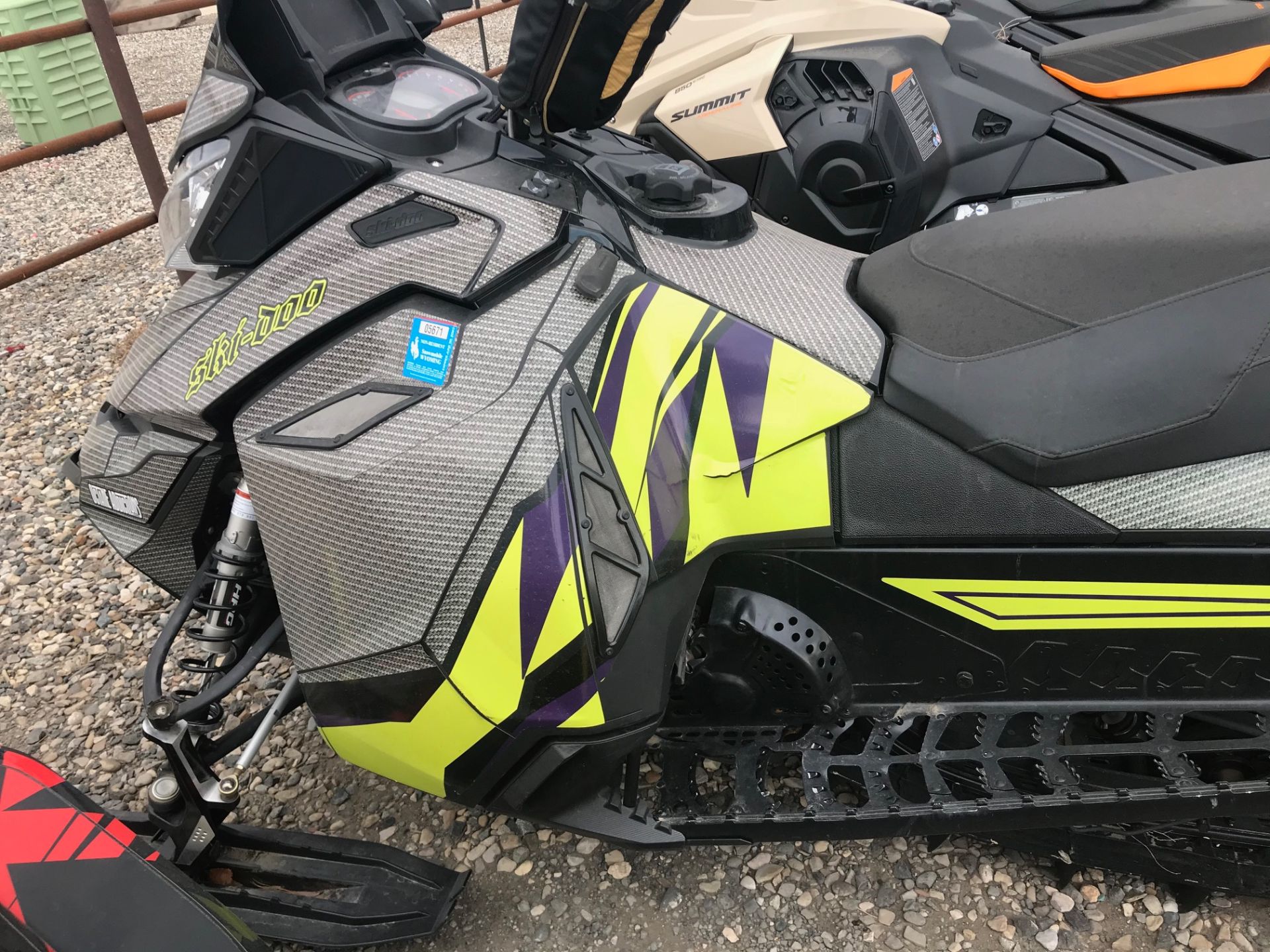 2016 Ski-Doo Summit SP T3 163 800R E-TEC E.S., PowderMax 3.0" in Cody, Wyoming - Photo 3