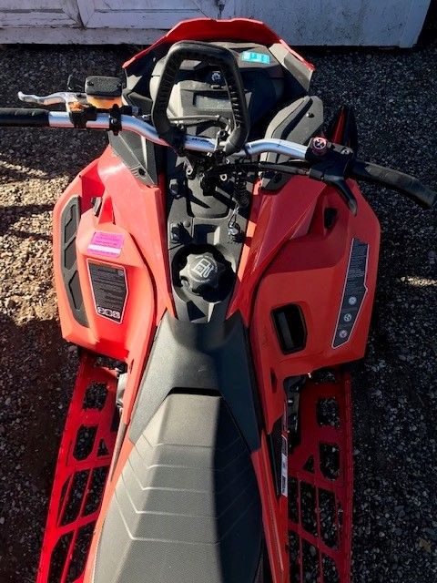 2019 Ski-Doo Summit X 165 850 E-TEC SHOT PowderMax Light 3.0 w/ FlexEdge HA in Cody, Wyoming - Photo 2