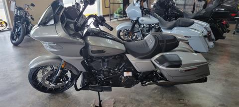 2023 Harley-Davidson CVO™ Road Glide® in Lake Charles, Louisiana - Photo 4