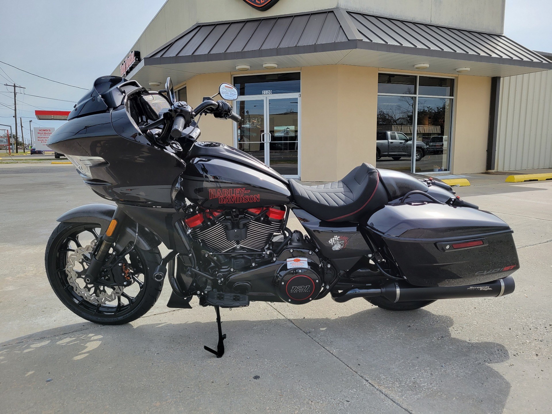 2024 Harley-Davidson CVO™ Road Glide® ST in Lake Charles, Louisiana - Photo 9