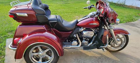 2017 Harley-Davidson Tri Glide® Ultra in Lake Charles, Louisiana - Photo 2